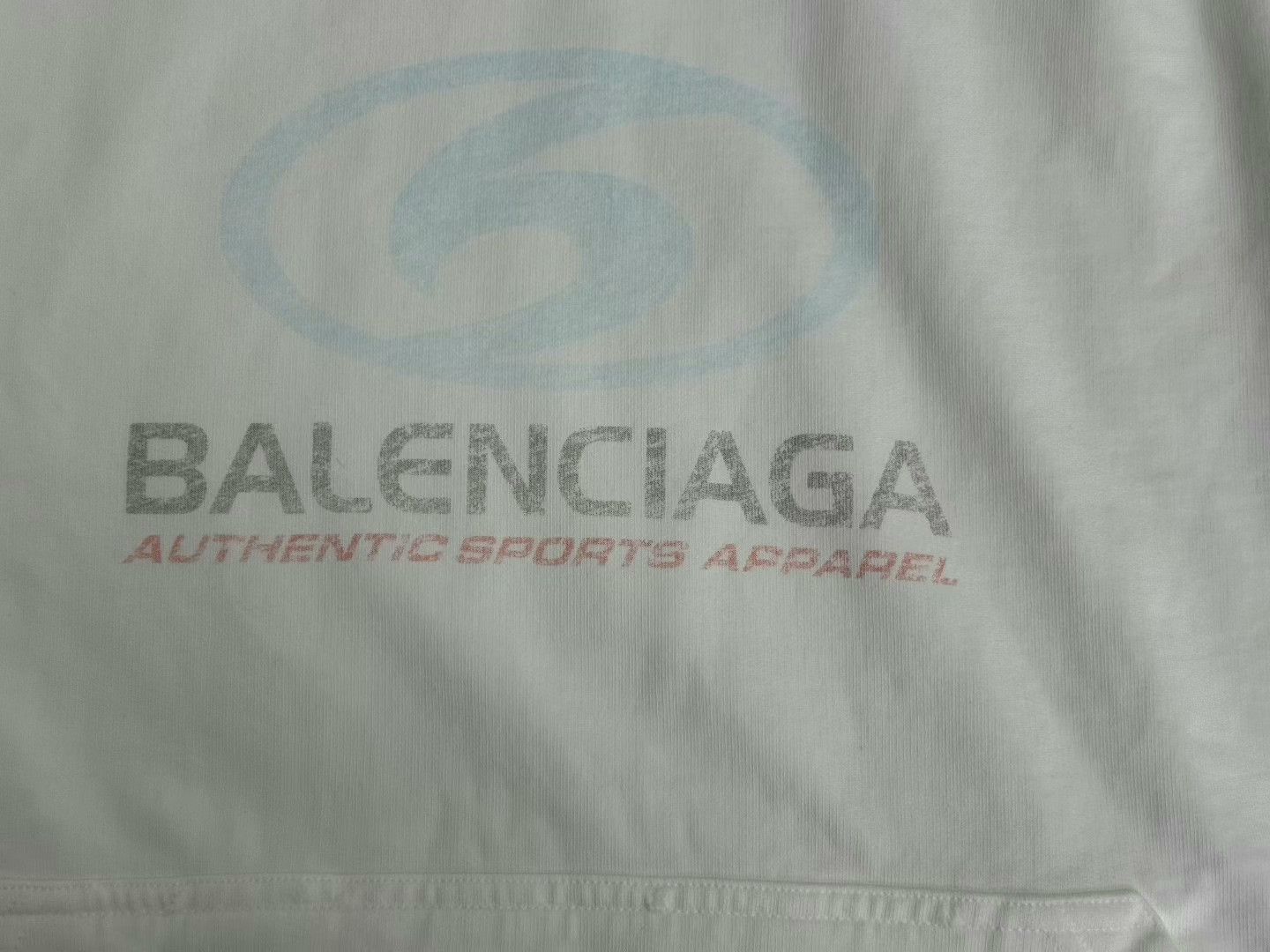 Balenciaga Balenciaga Logo Print Hoodie Size 3 Size US L / EU 52-54 / 3 - 3 Thumbnail