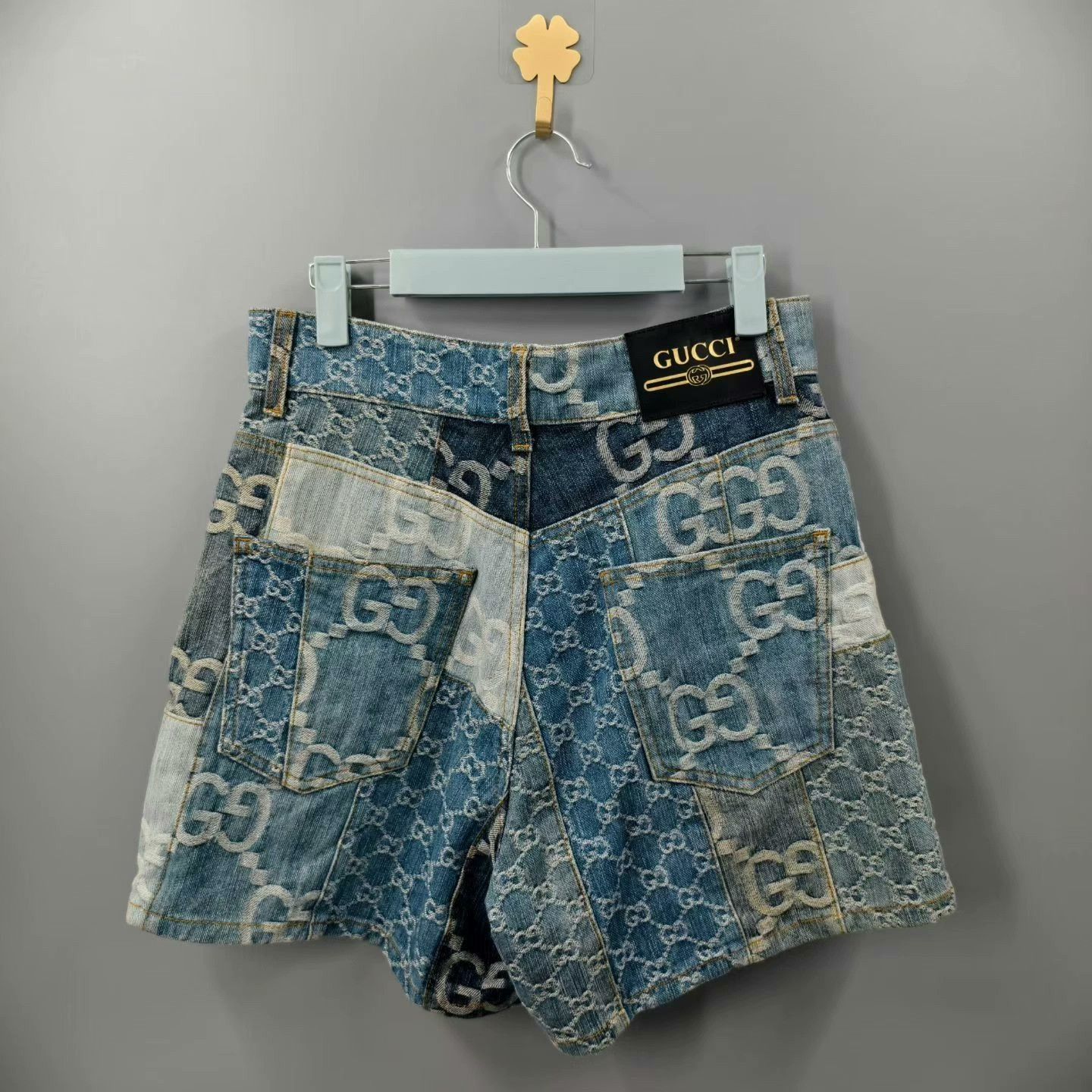 Gucci Gucci Monogram Denim Shorts 27 Size 27" / US 4 / IT 40 - 2 Thumbnail