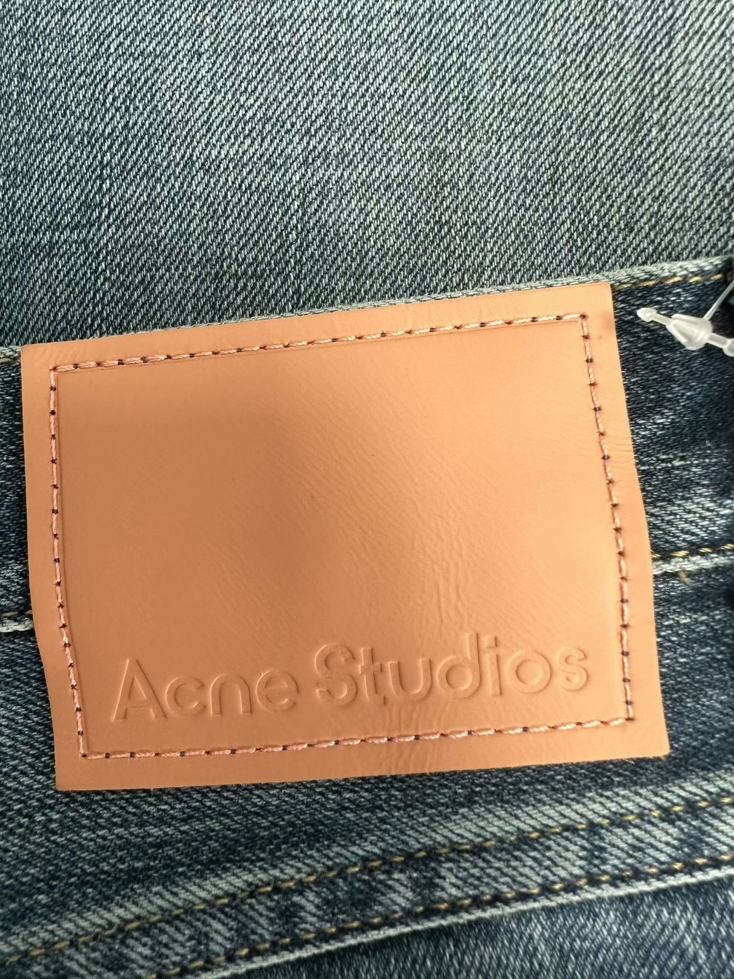 Acne Studios Acne Studios Distressed Jeans Size 31 Size US 31 - 3 Thumbnail