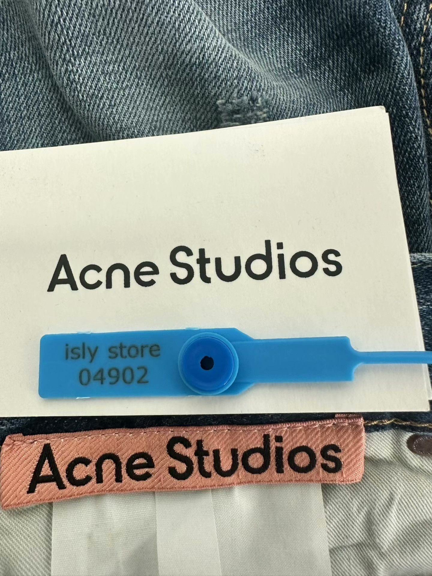 Acne Studios Acne Studios Distressed Jeans Size 31 Size US 31 - 4 Thumbnail