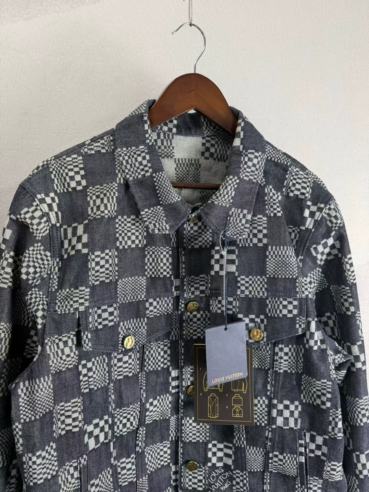 Louis Vuitton Louis Vuitton Distorted Damier Denim Jacket 52 Size US L / EU 52-54 / 3 - 2 Thumbnail