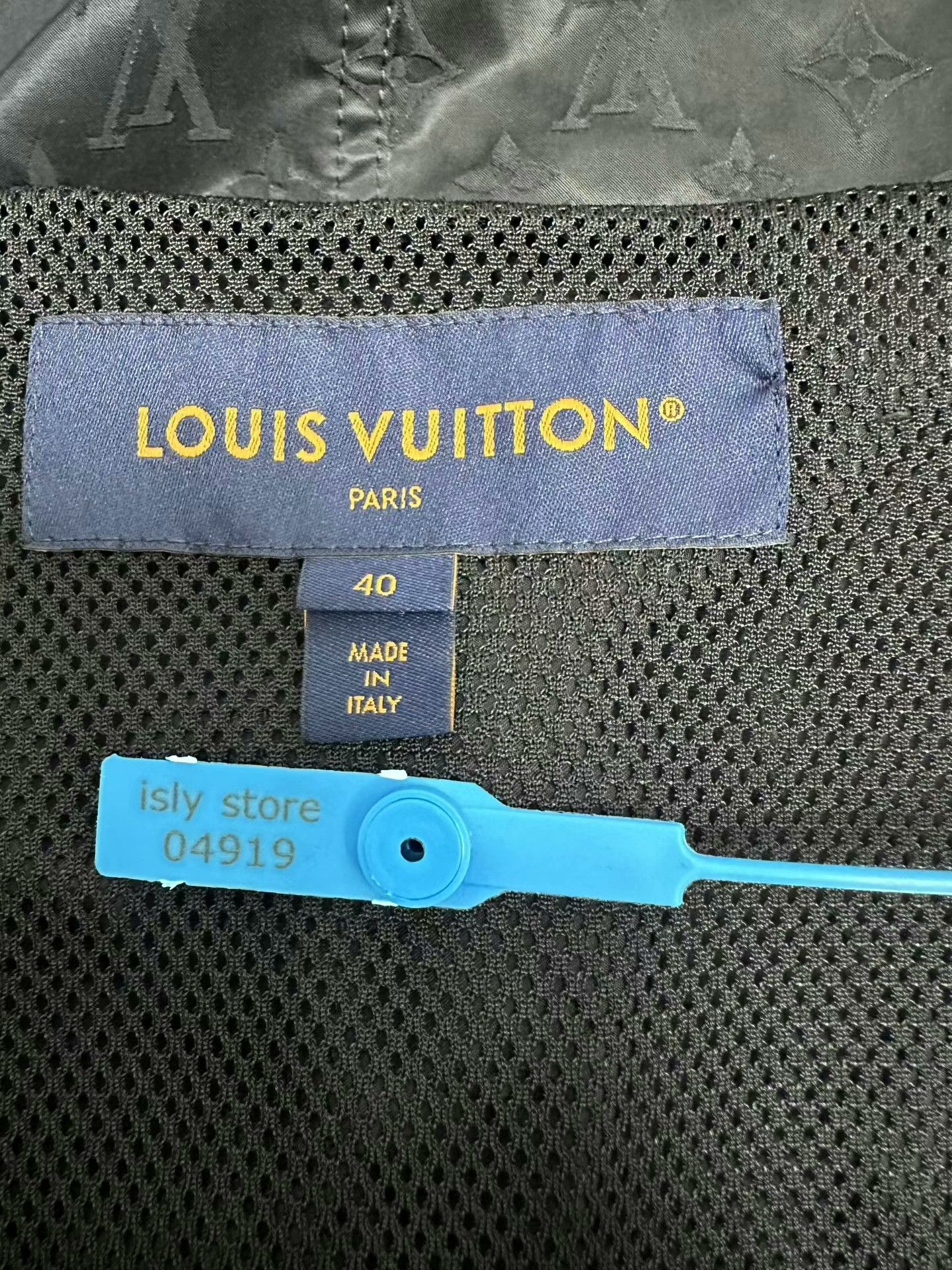 Louis Vuitton Louis Vuitton Monogram Hooded Parka 40 Size M / US 6-8 / IT 42-44 - 4 Thumbnail