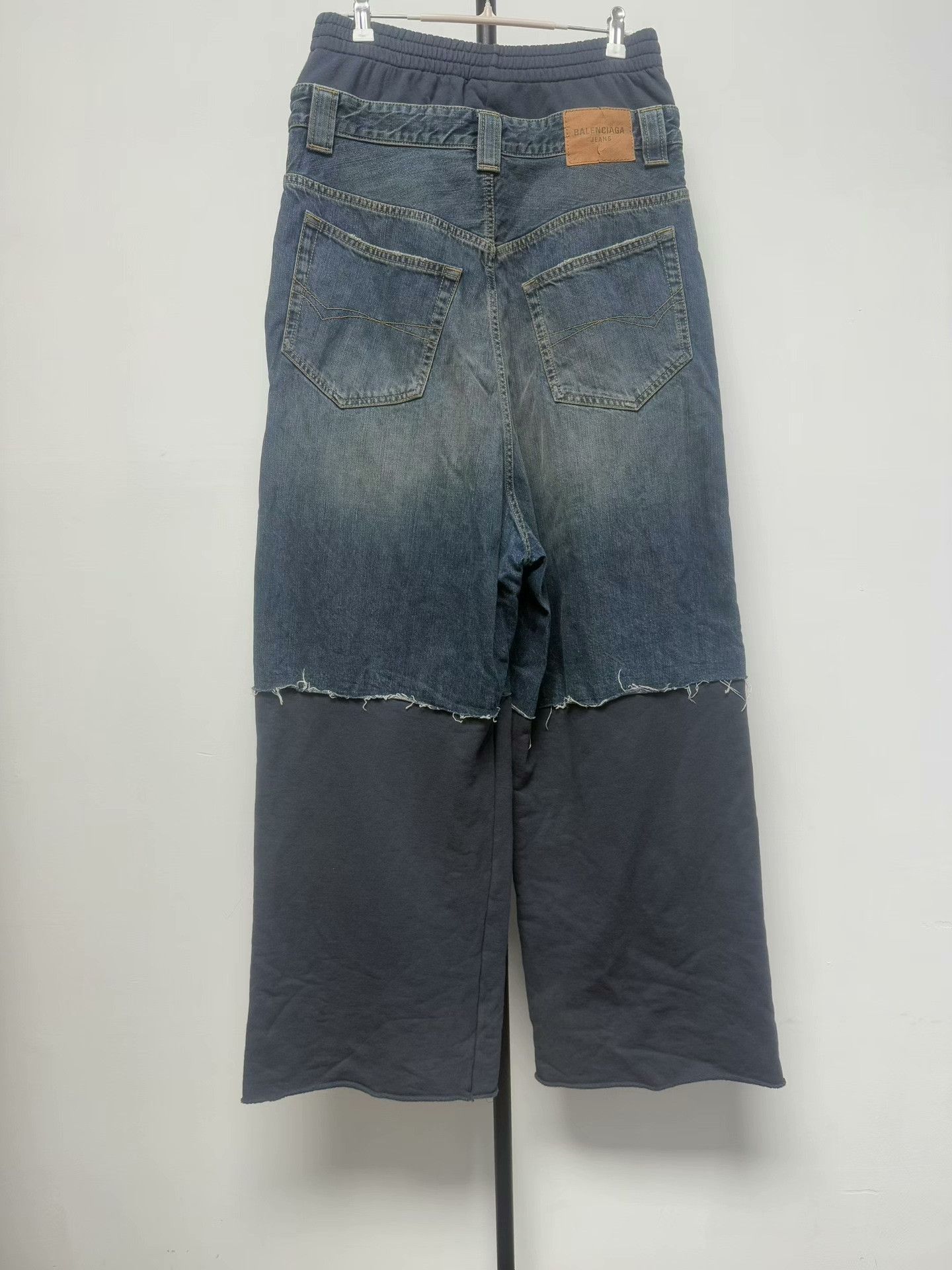 Balenciaga Balenciaga Hybrid Paneled Embroidered Pants XS Size US 30 / EU 46 - 2 Thumbnail