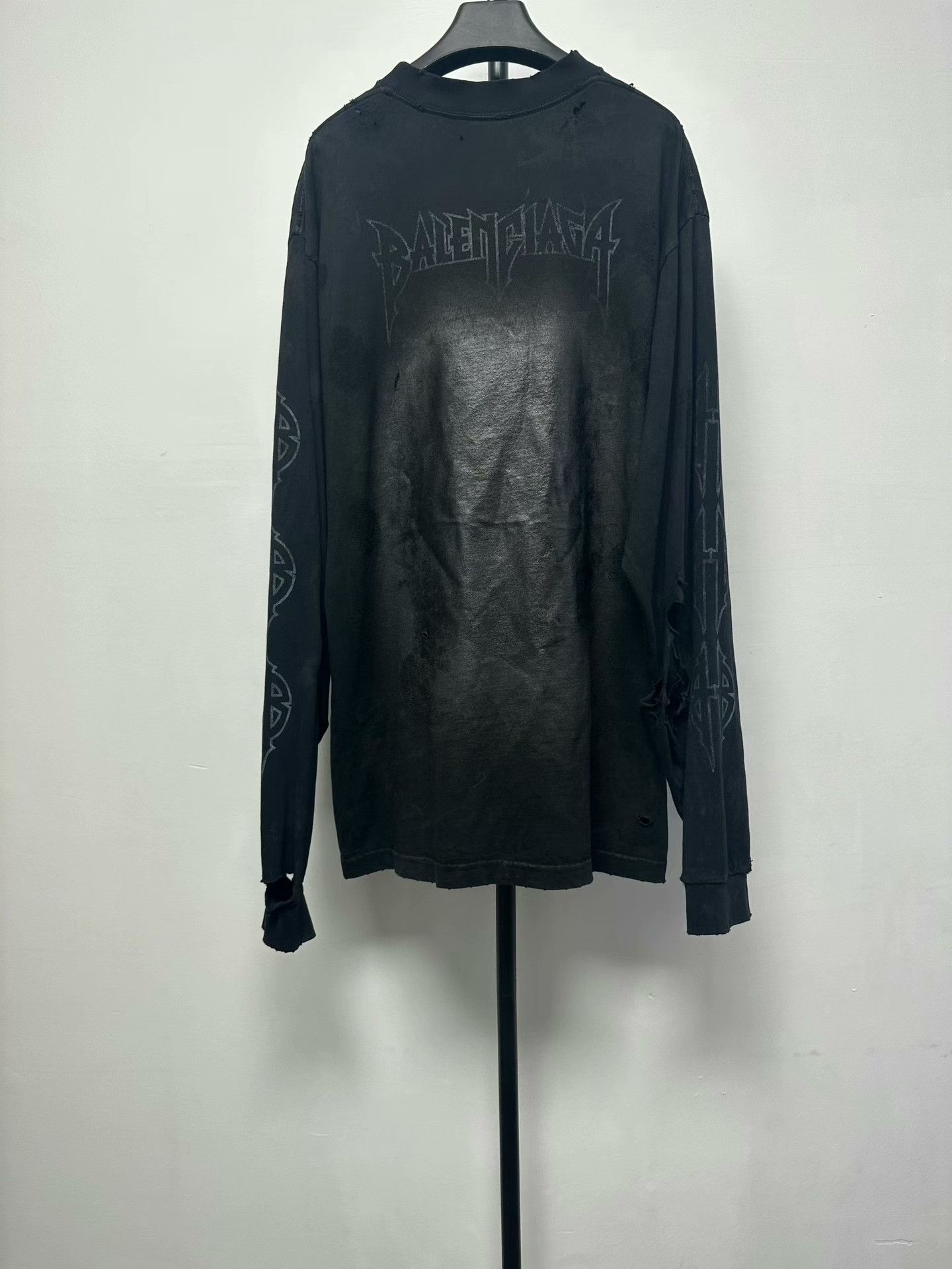 Balenciaga Balenciaga Eiffel Tower Graphic Long Sleeve XS Size US XS / EU 42 / 0 - 2 Thumbnail
