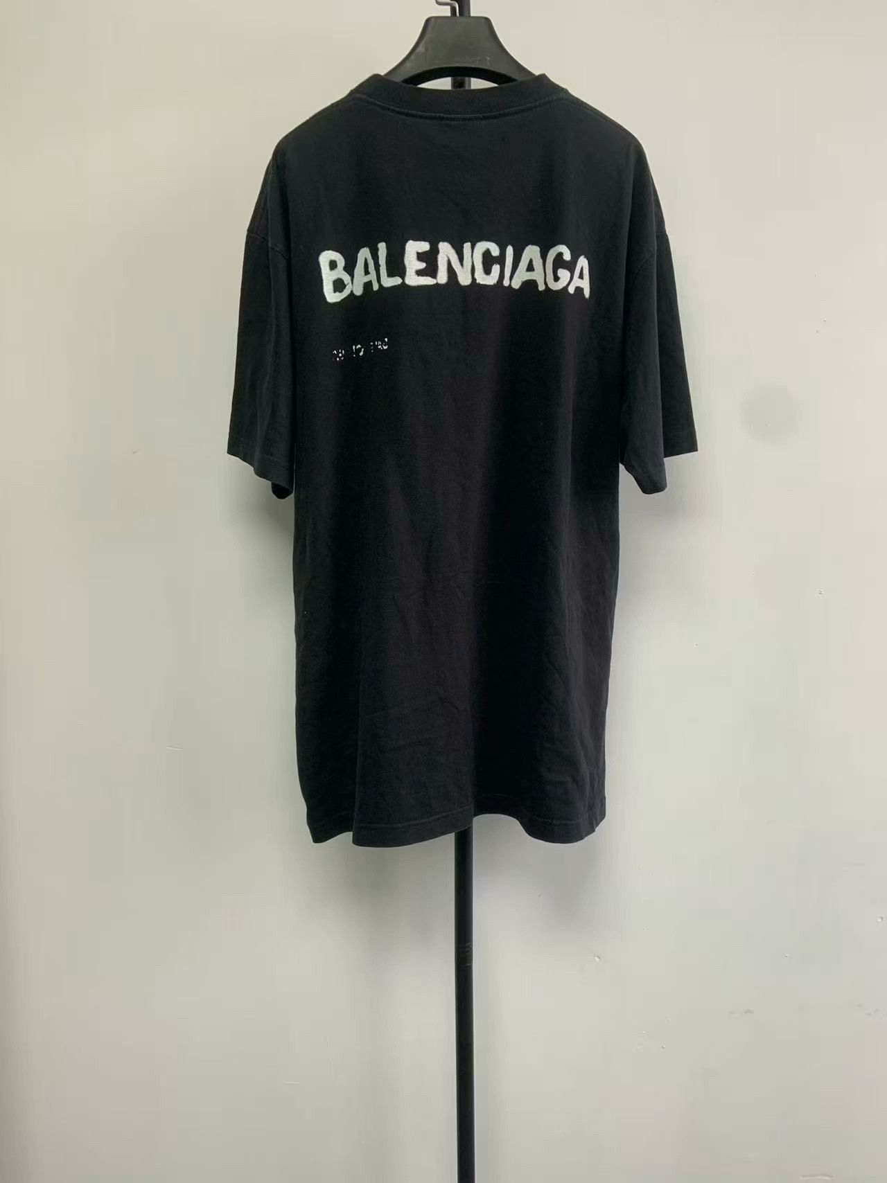 Balenciaga Balenciaga Paint Effect Logo T-Shirt XS Size US XS / EU 42 / 0 - 2 Thumbnail