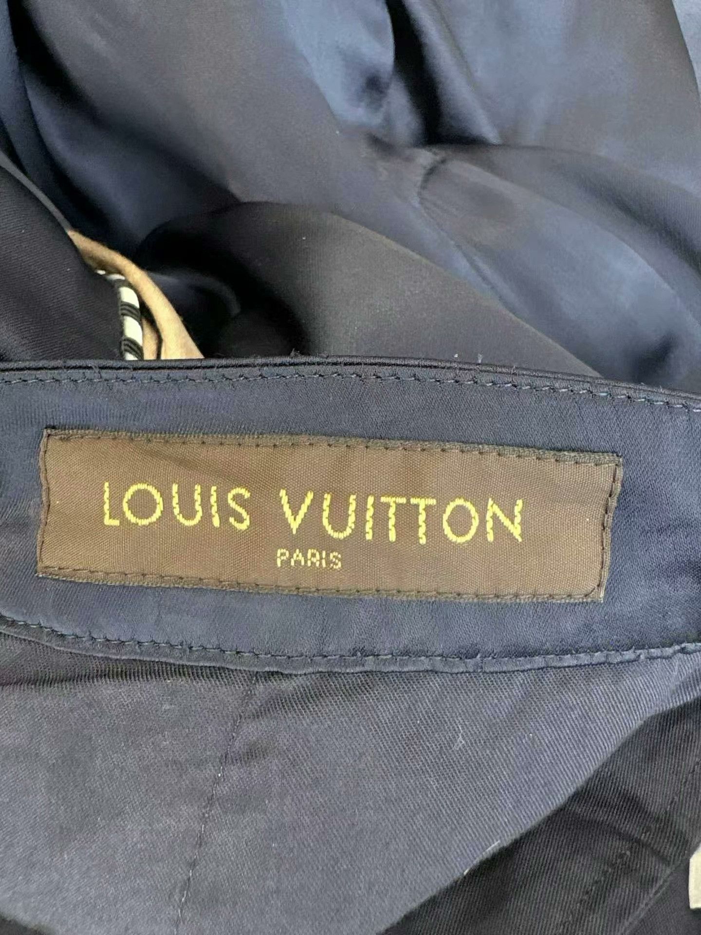 Louis Vuitton Louis Vuitton Side Stripe Trousers 42 Size US 26 / EU 42 - 4 Thumbnail