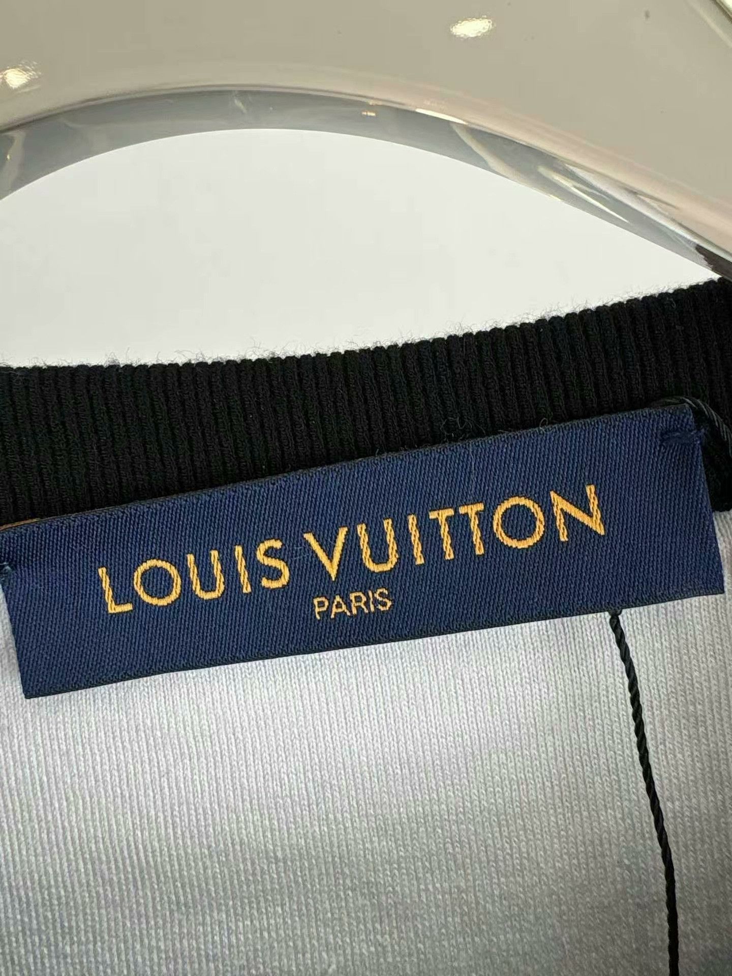 Louis Vuitton Louis Vuitton Since 1854 Knit T-Shirt XS Size US XS / EU 42 / 0 - 3 Thumbnail