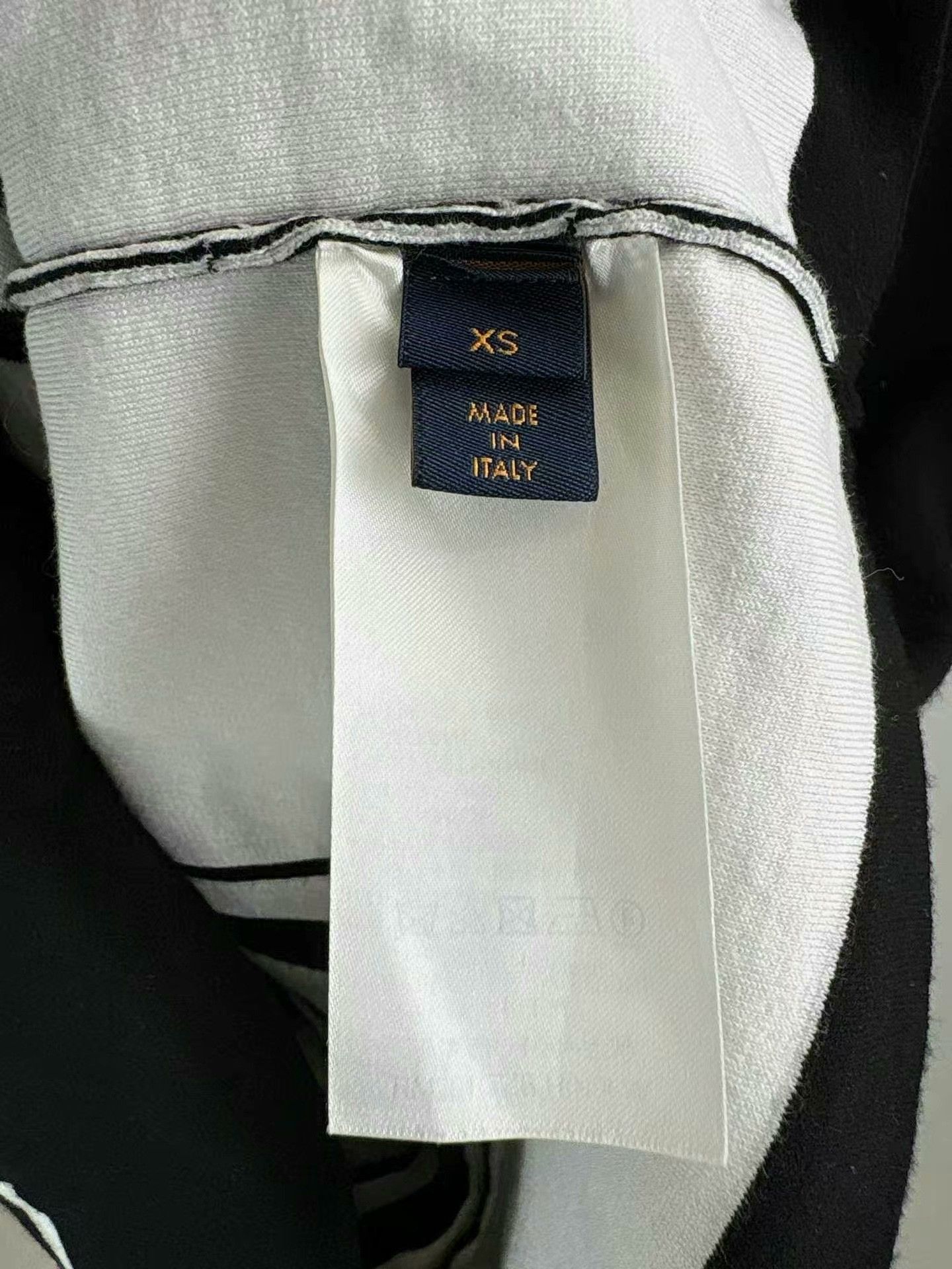Louis Vuitton Louis Vuitton Since 1854 Knit T-Shirt XS Size US XS / EU 42 / 0 - 4 Thumbnail