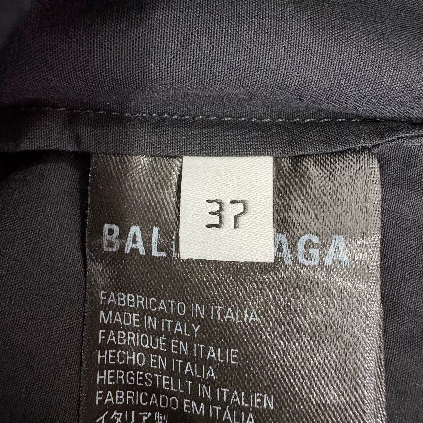 Balenciaga Balenciaga Bitcoin Logo Short Sleeve Shirt 37 Size US S / EU 44-46 / 1 - 5 Thumbnail
