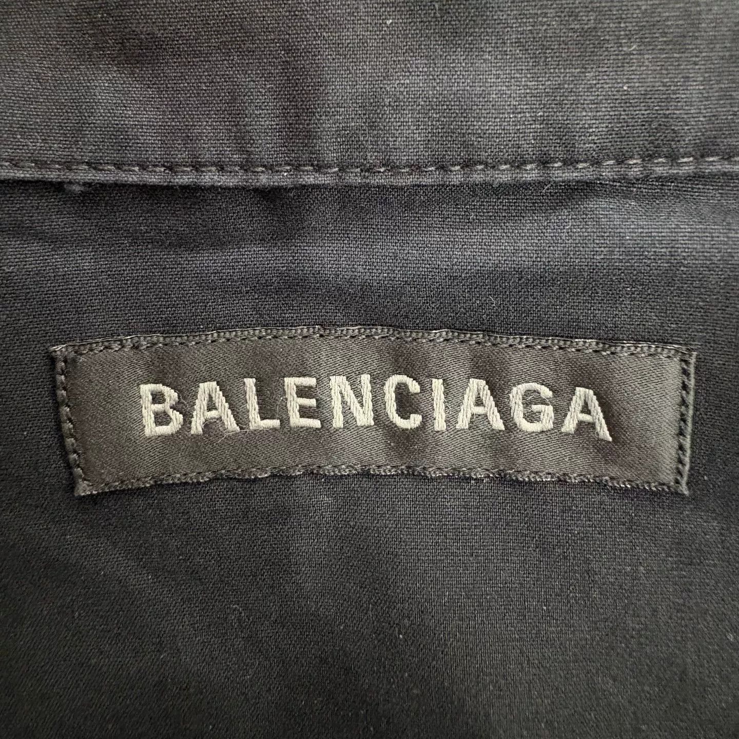 Balenciaga Balenciaga Bitcoin Logo Short Sleeve Shirt 37 Size US S / EU 44-46 / 1 - 3 Thumbnail