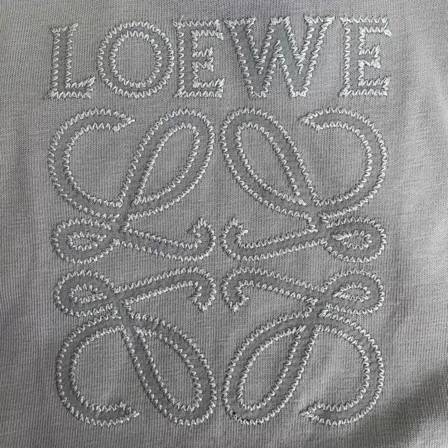 Loewe Loewe Anagram Embroidered T-Shirt Size L Size US L / EU 52-54 / 3 - 3 Thumbnail