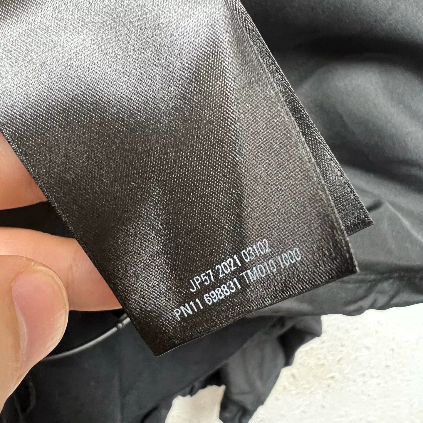 Balenciaga Balenciaga Metal Logo Windbreaker Jacket Size 46 Size US S / EU 44-46 / 1 - 6 Thumbnail