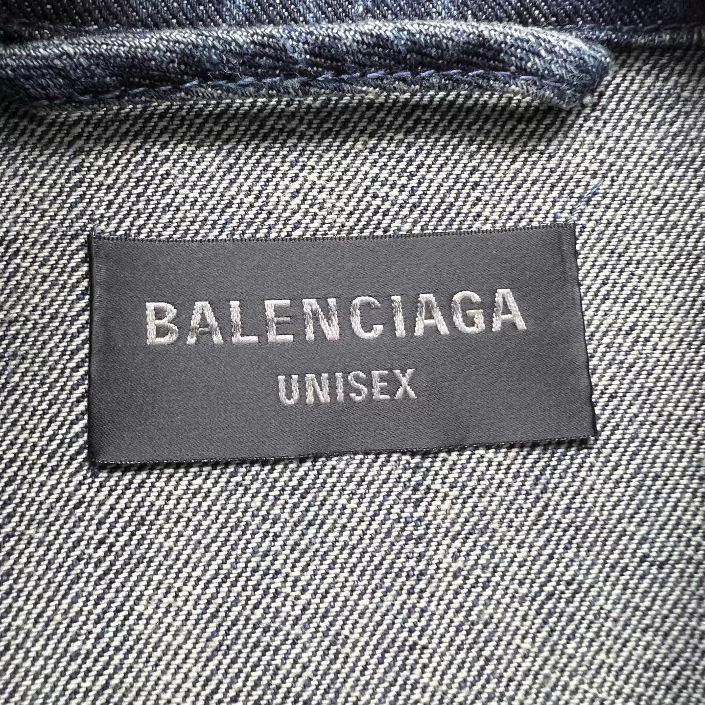Balenciaga Balenciaga Pierced Ring Denim Jacket Size 2 Size US M / EU 48-50 / 2 - 3 Thumbnail