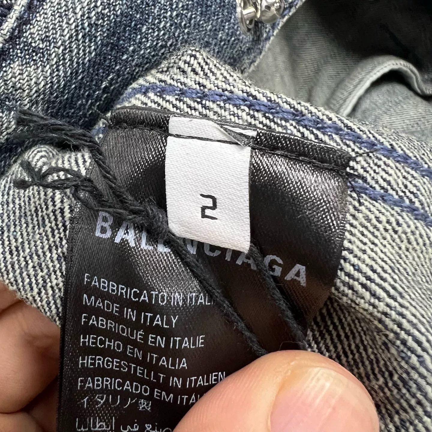 Balenciaga Balenciaga Pierced Ring Denim Jacket Size 2 Size US M / EU 48-50 / 2 - 6 Thumbnail