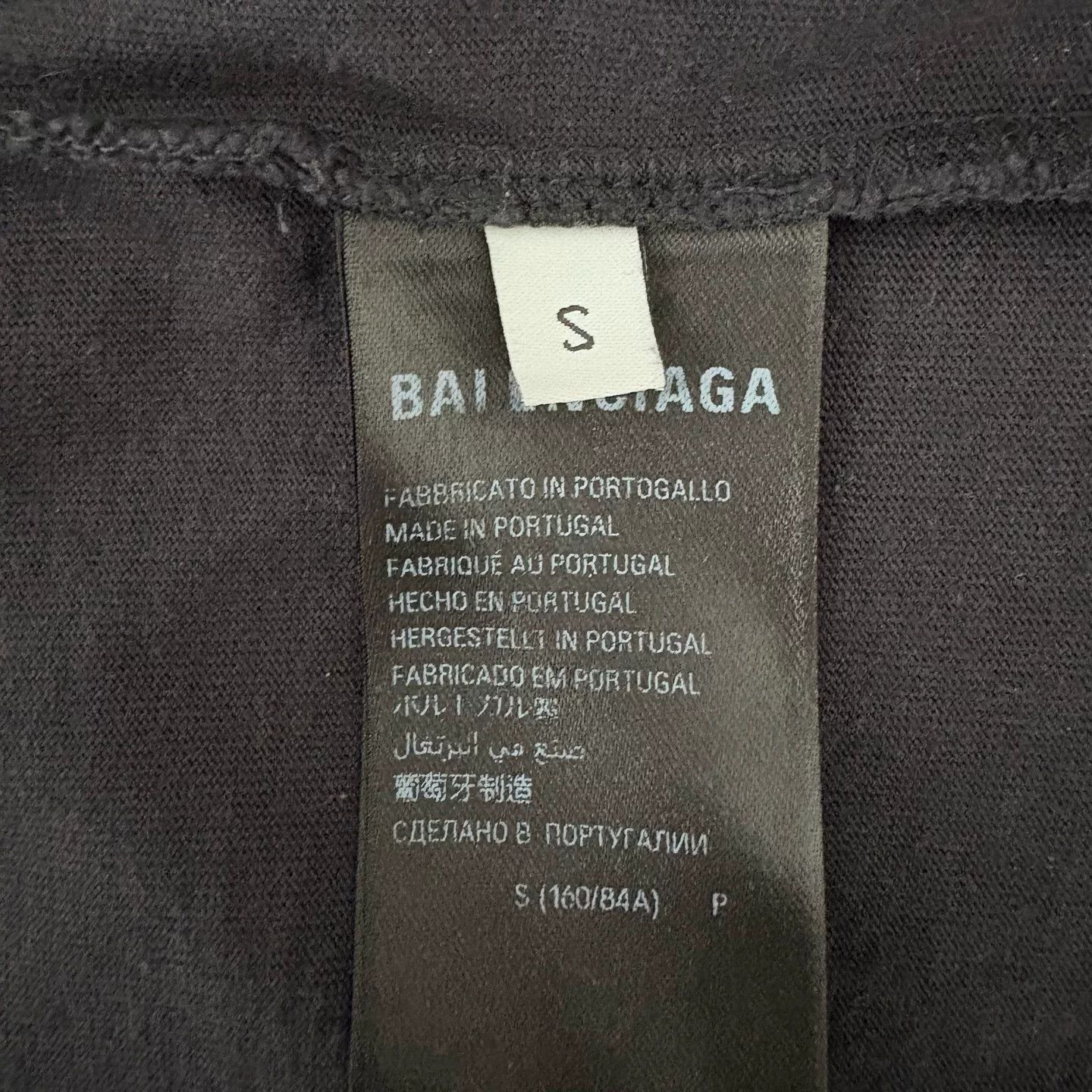 Balenciaga Balenciaga Arabic Reflective Logo T-Shirt Size S Size US S / EU 44-46 / 1 - 5 Thumbnail