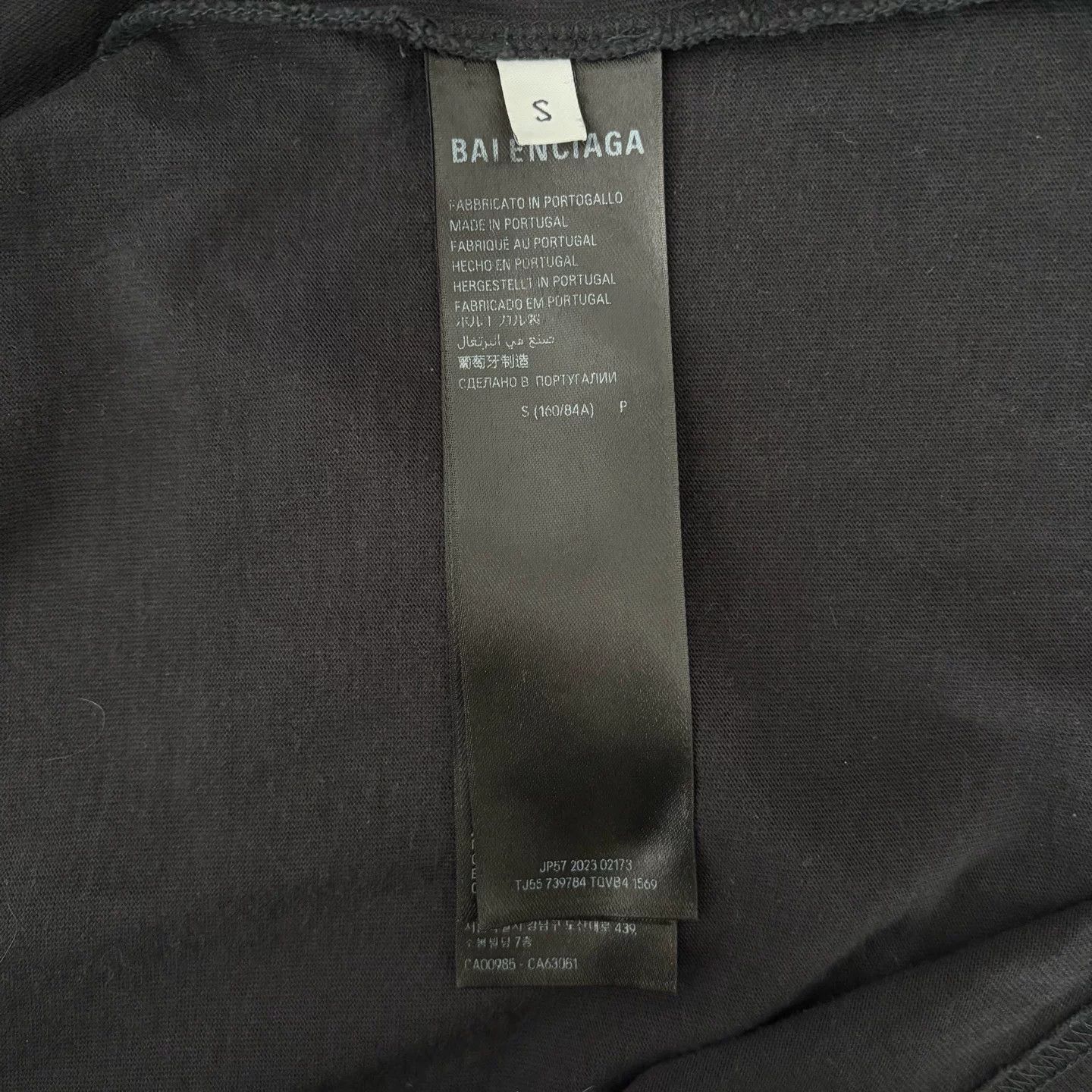 Balenciaga Balenciaga Arabic Reflective Logo T-Shirt Size S Size US S / EU 44-46 / 1 - 4 Thumbnail