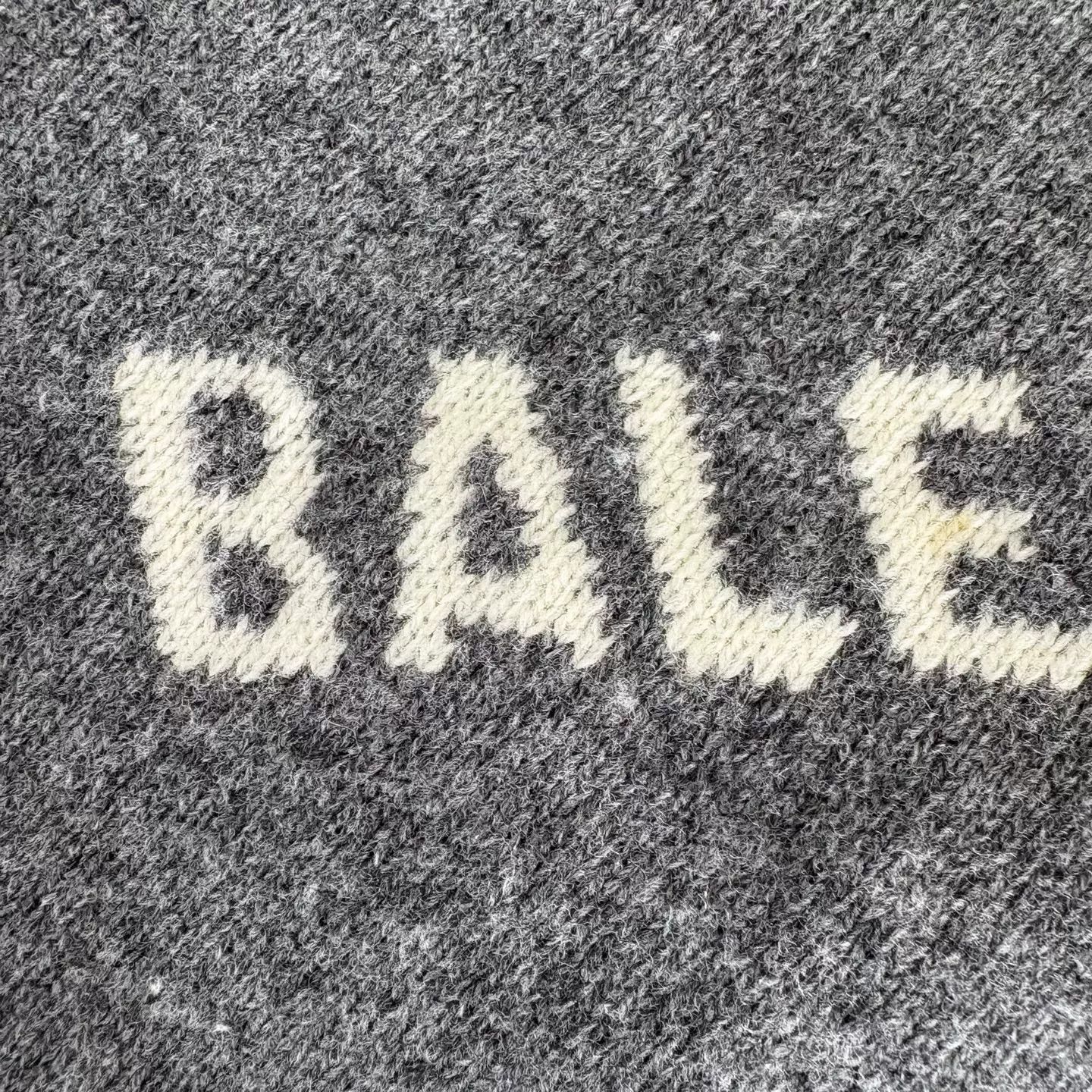 Balenciaga Balenciaga All-Over Logo Knit Sweater Size XS Size US XS / EU 42 / 0 - 7 Thumbnail