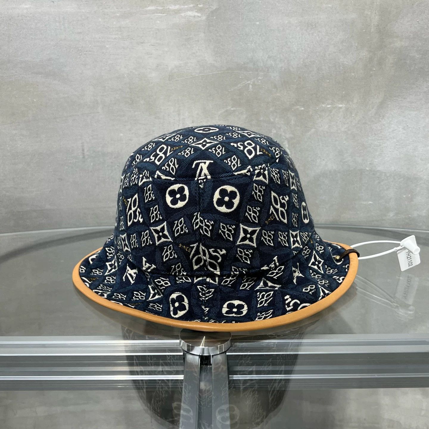 Louis Vuitton Louis Vuitton Since 1854 Monogram Bucket Hat M Size ONE SIZE - 2 Thumbnail