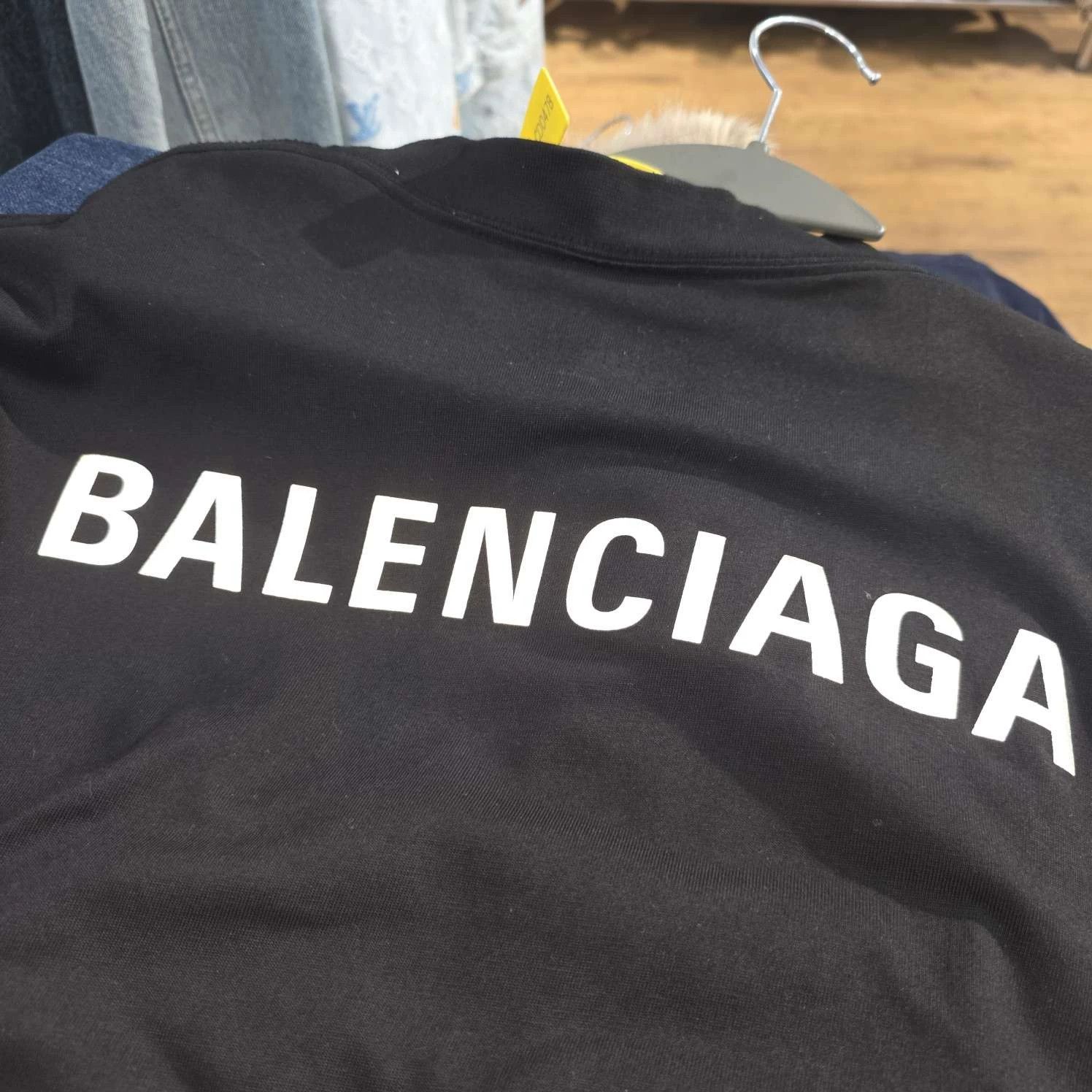Balenciaga Balenciaga Reflective Logo T-Shirt M Size US M / EU 48-50 / 2 - 3 Thumbnail