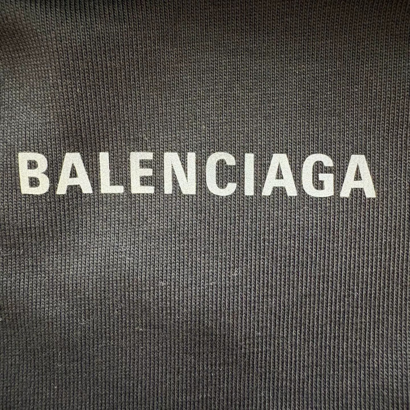 Balenciaga Balenciaga Reflective Logo T-Shirt M Size US M / EU 48-50 / 2 - 7 Thumbnail