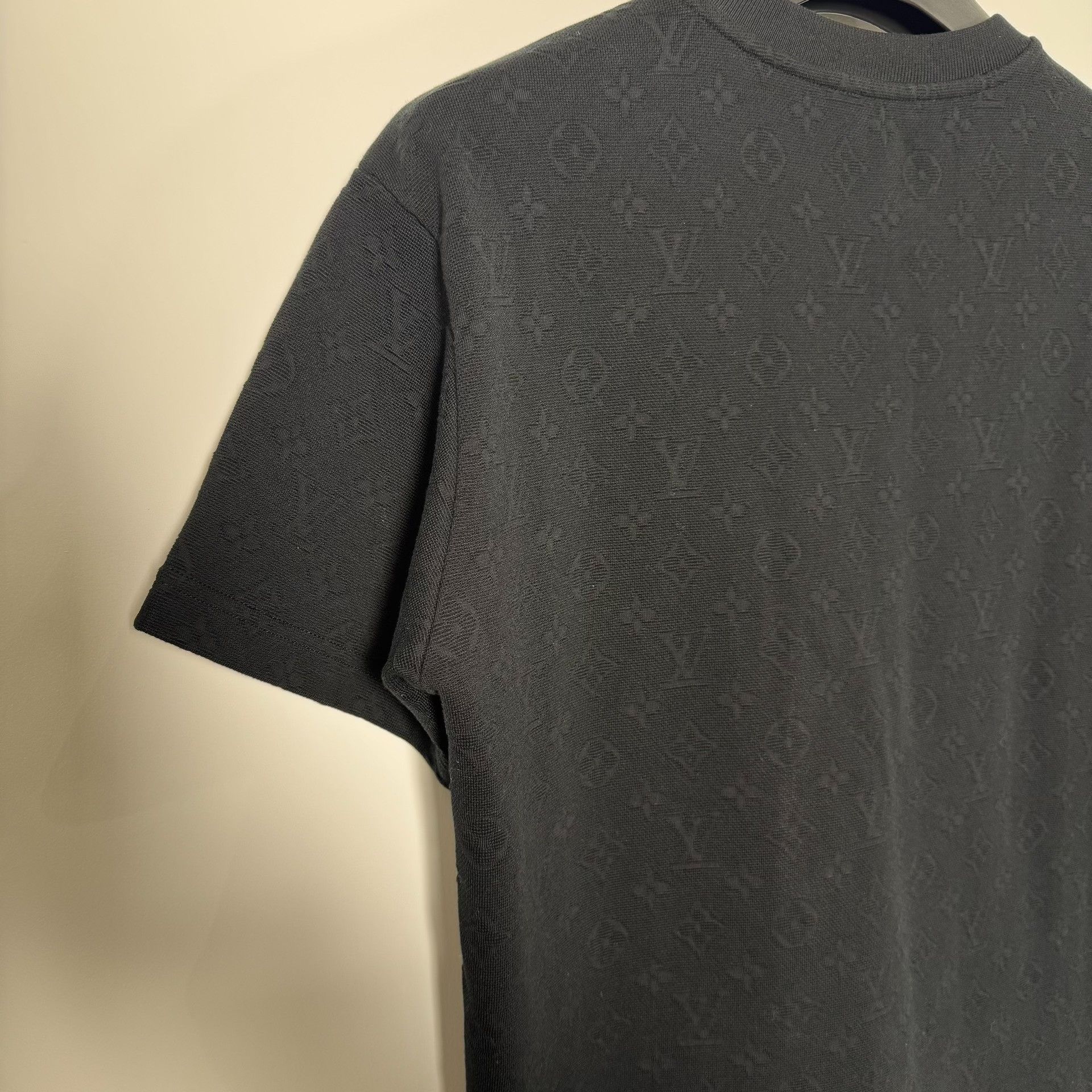 Louis Vuitton Louis Vuitton Monogram Jacquard Pocket T-Shirt S Size US S / EU 44-46 / 1 - 7 Thumbnail