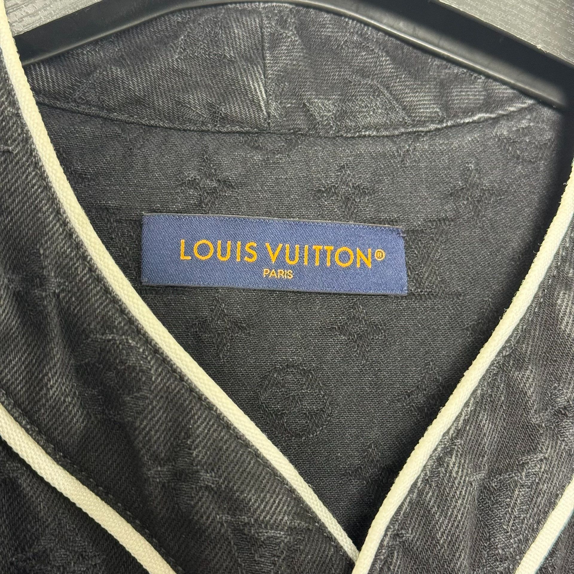 Louis Vuitton Louis Vuitton Monogram Denim Baseball Shirt L Size US L / EU 52-54 / 3 - 5 Thumbnail