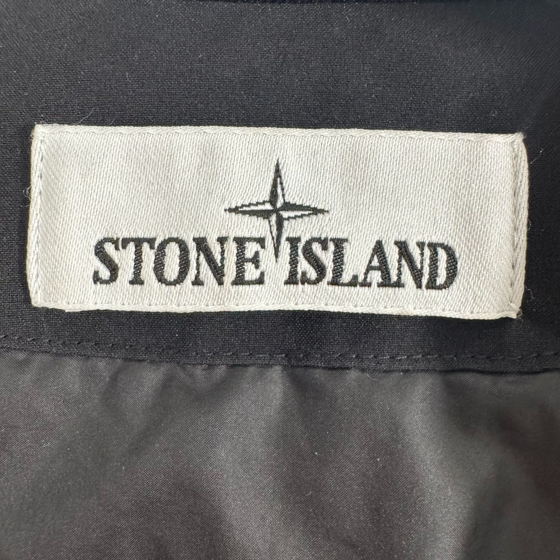 Stone Island Stone Island Soft Shell V-Neck Zip Jacket XL Size US XL / EU 56 / 4 - 3 Thumbnail