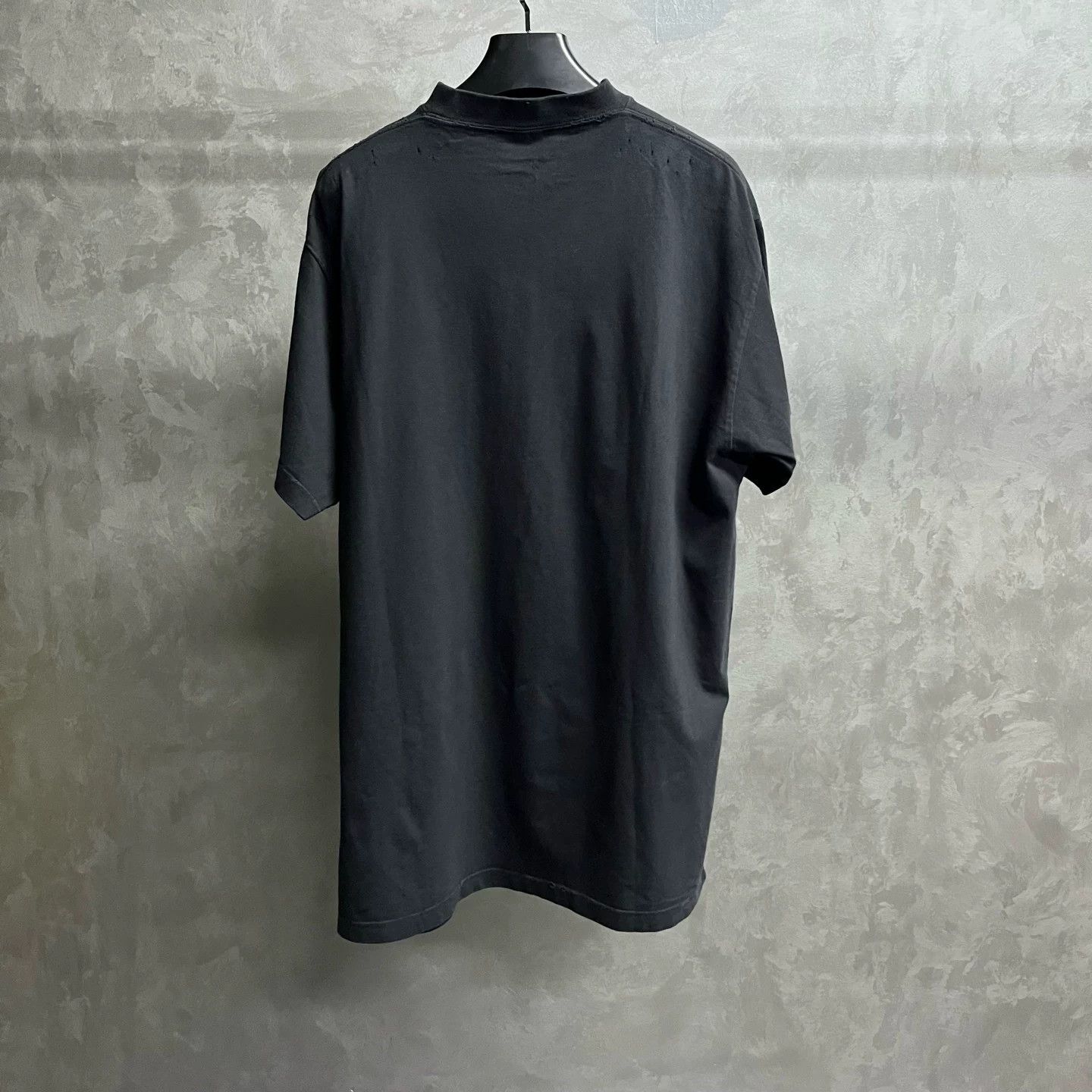 Balenciaga Balenciaga Destroyed Mirrored Logo T-Shirt Size 1 Size US S / EU 44-46 / 1 - 5 Thumbnail