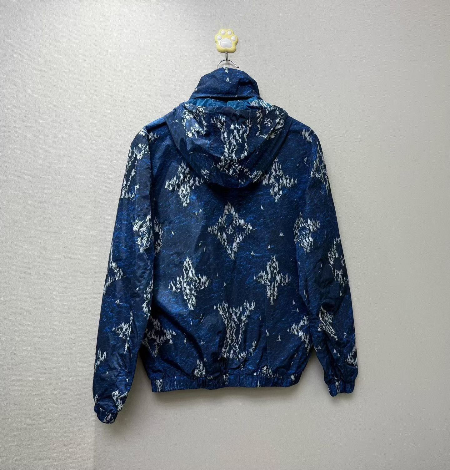 Louis Vuitton Louis Vuitton Monogram Sailboat Windbreaker Size 46 Size US S / EU 44-46 / 1 - 4 Thumbnail