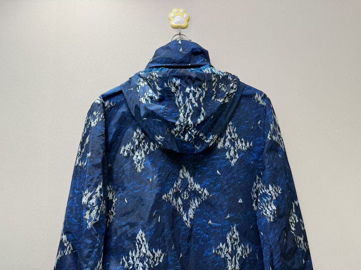 Louis Vuitton Louis Vuitton Monogram Sailboat Windbreaker Size 46 Size US S / EU 44-46 / 1 - 5 Thumbnail