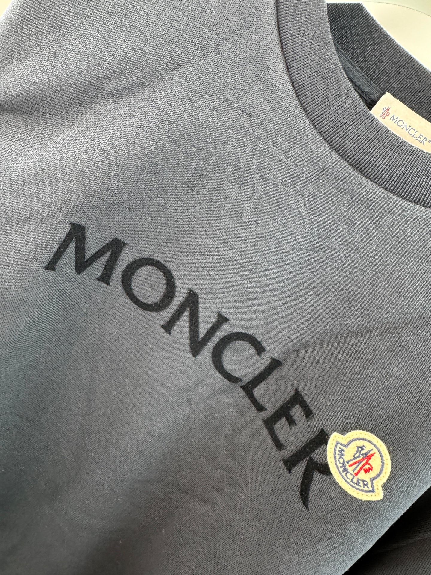 Moncler Moncler Flocked Logo Sweatshirt Size L Size US L / EU 52-54 / 3 - 2 Thumbnail