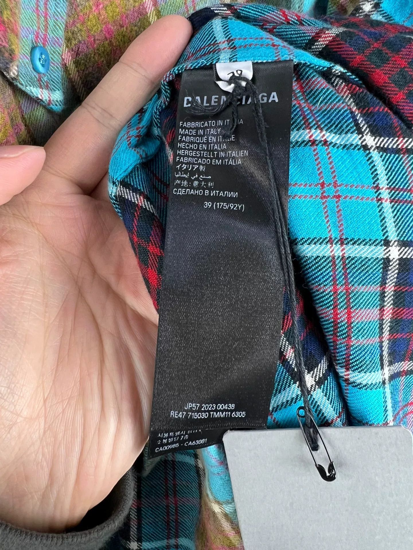 Balenciaga Balenciaga Gradient Plaid Flannel Shirt Size 39 Size US M / EU 48-50 / 2 - 7 Thumbnail