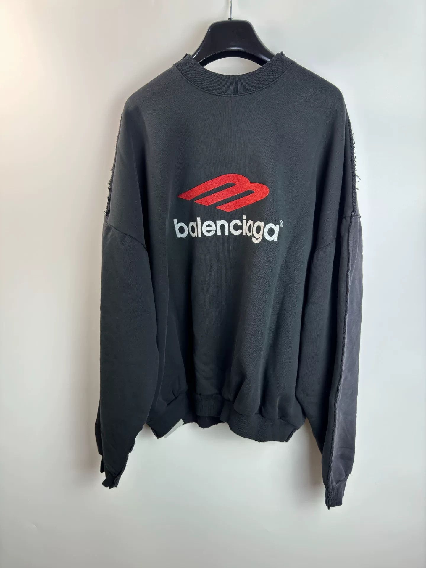 Balenciaga Balenciaga Tape Effect Distressed Sweatshirt XS Size US XS / EU 42 / 0 - 2 Thumbnail
