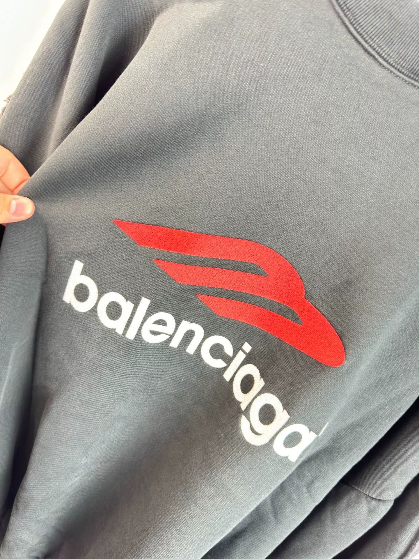 Balenciaga Balenciaga Tape Effect Distressed Sweatshirt XS Size US XS / EU 42 / 0 - 6 Thumbnail