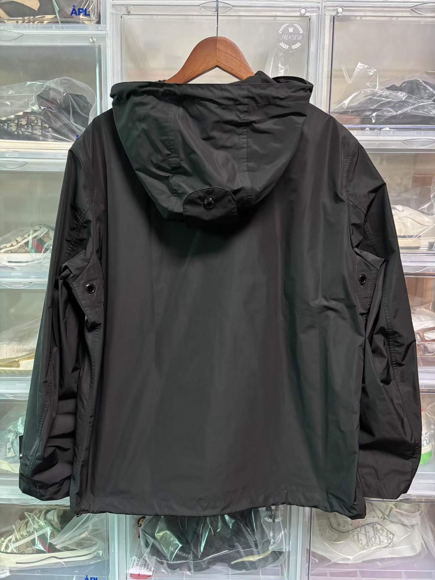 Burberry Burberry Logo Patch Hooded Jacket Size 50 Size US M / EU 48-50 / 2 - 7 Thumbnail
