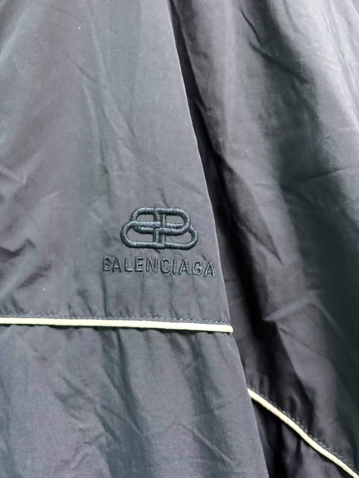 Balenciaga Balenciaga Embroidered Logo Track Jacket 46 Size US S / EU 44-46 / 1 - 2 Thumbnail