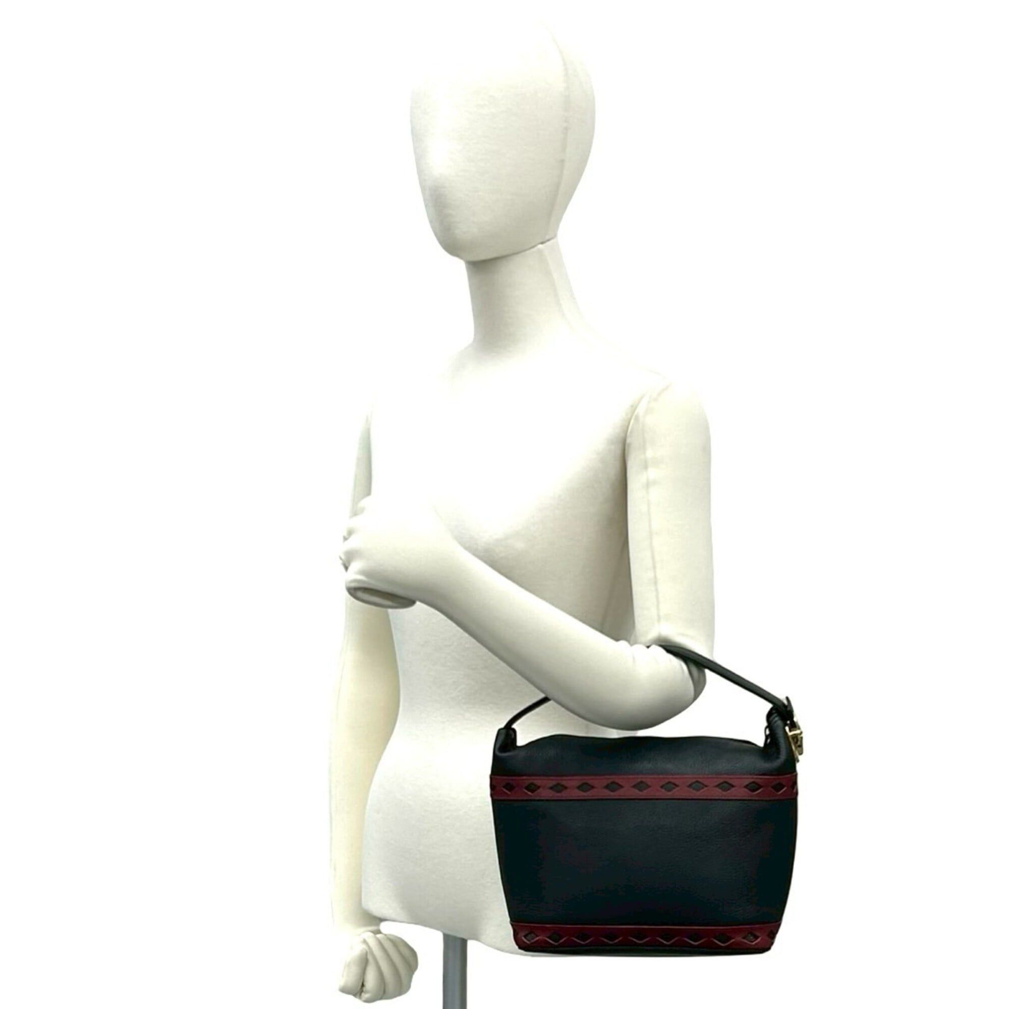 Yves Saint Laurent YVES SAINT LAURENT YSL Logo Hardware Cutout Leather Handbag Black Red 05573 Size ONE SIZE - 2 Thumbnail