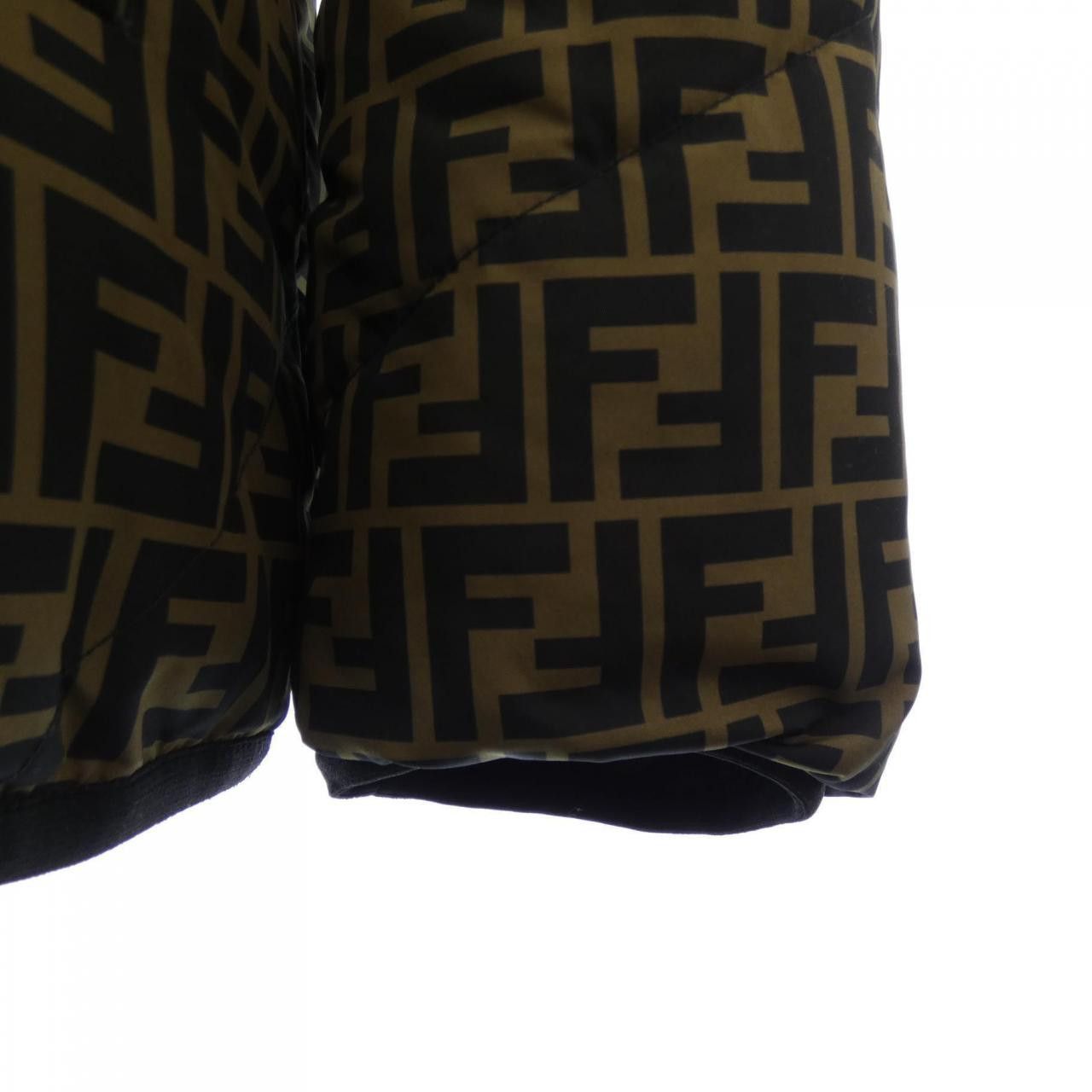 Fendi Fendi Fendi Down Jacket Textile Outerwear FAA634 A8J6 DUTY FREE for USA Size ONE SIZE - 7 Thumbnail