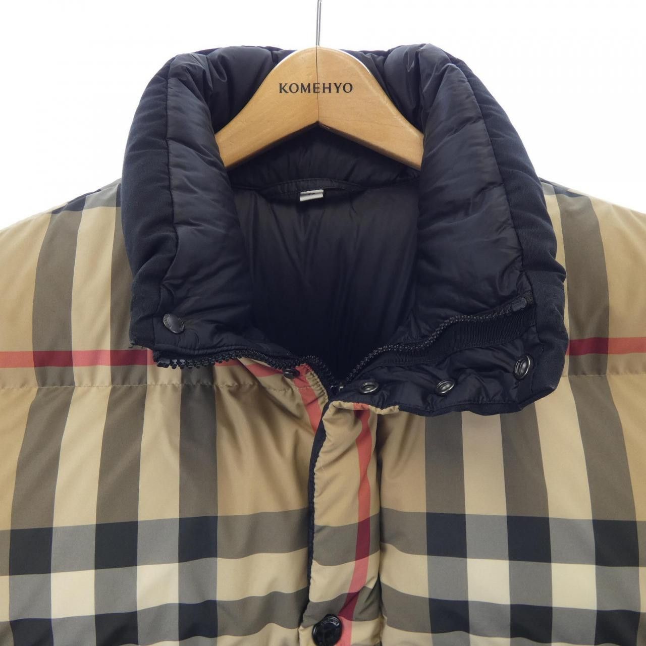 Burberry Burberry Burberry Down Jacket Textile Outerwear 8043921 DUTY FREE for USA Size ONE SIZE - 6 Thumbnail