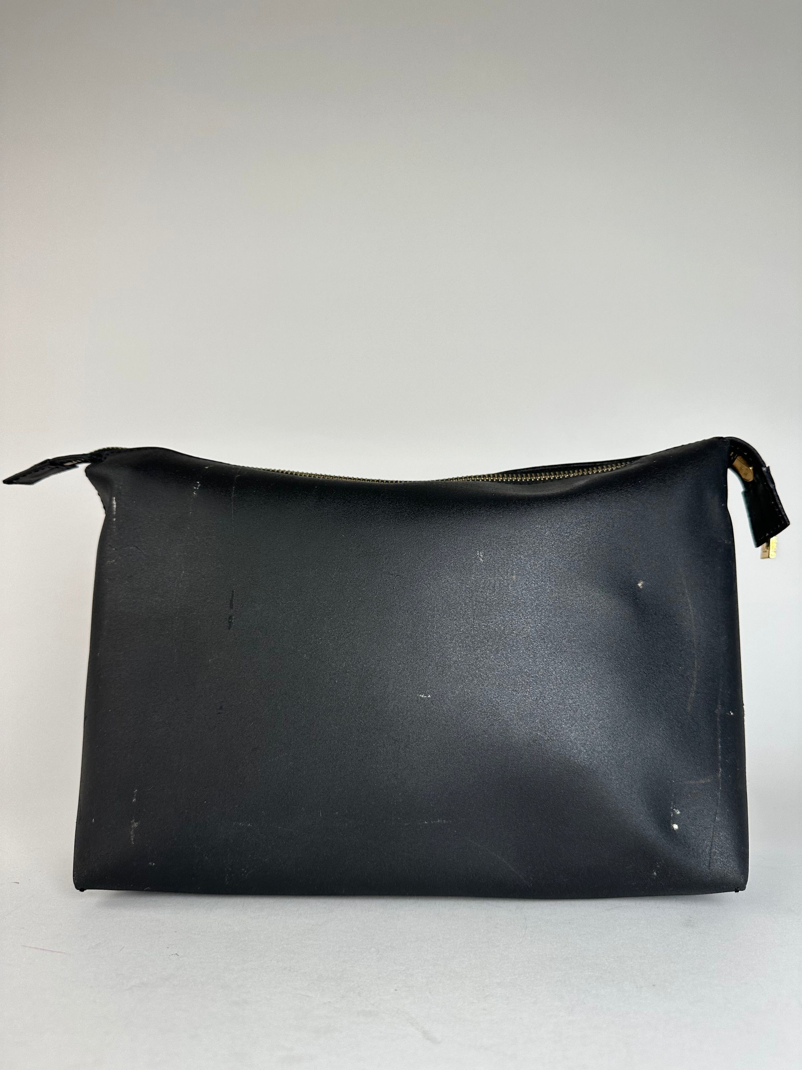 Celine Vintage Paris Plain Leather Clutch Black Size ONE SIZE - 15 Thumbnail