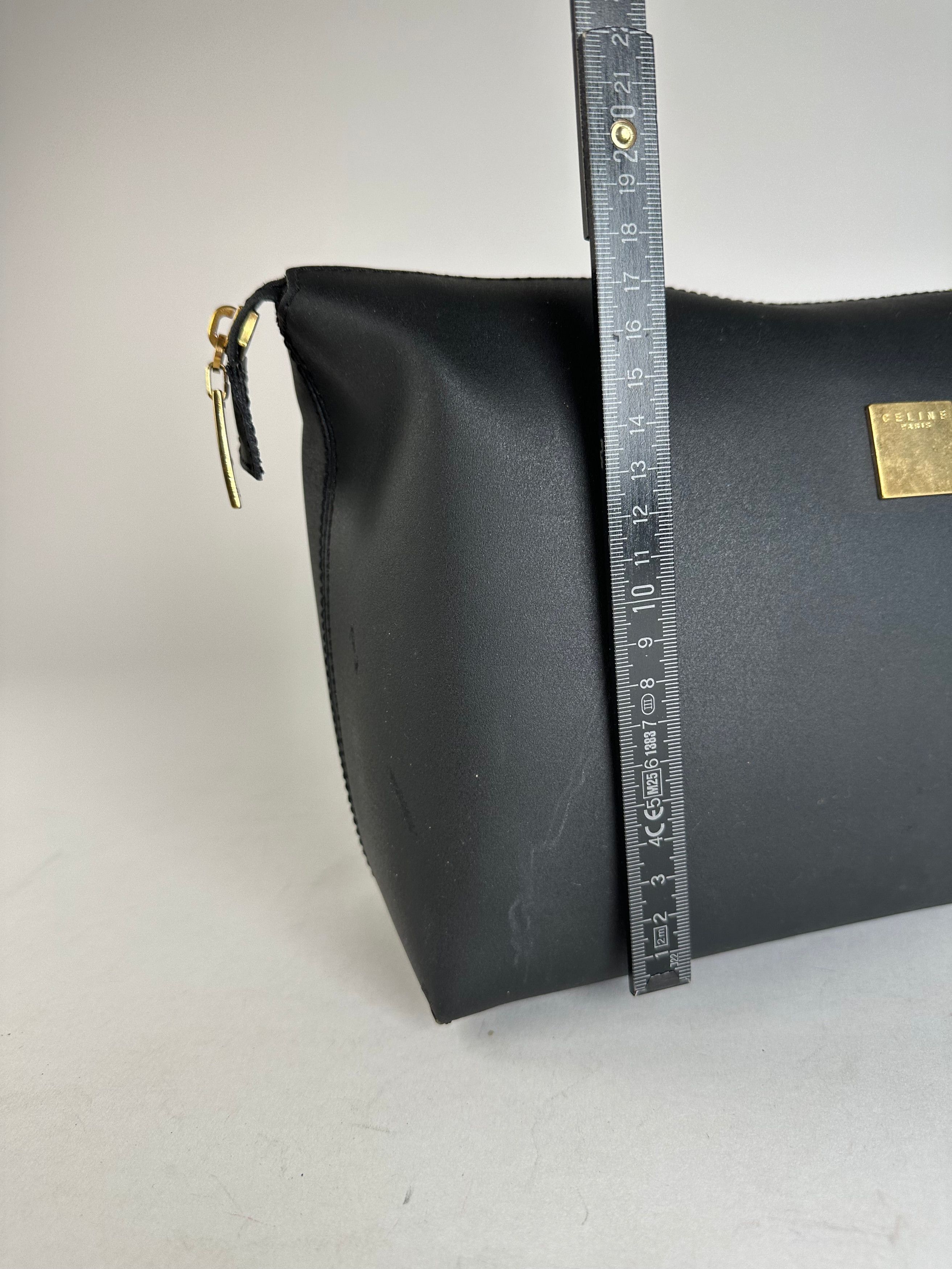 Celine Vintage Paris Plain Leather Clutch Black Size ONE SIZE - 11 Thumbnail