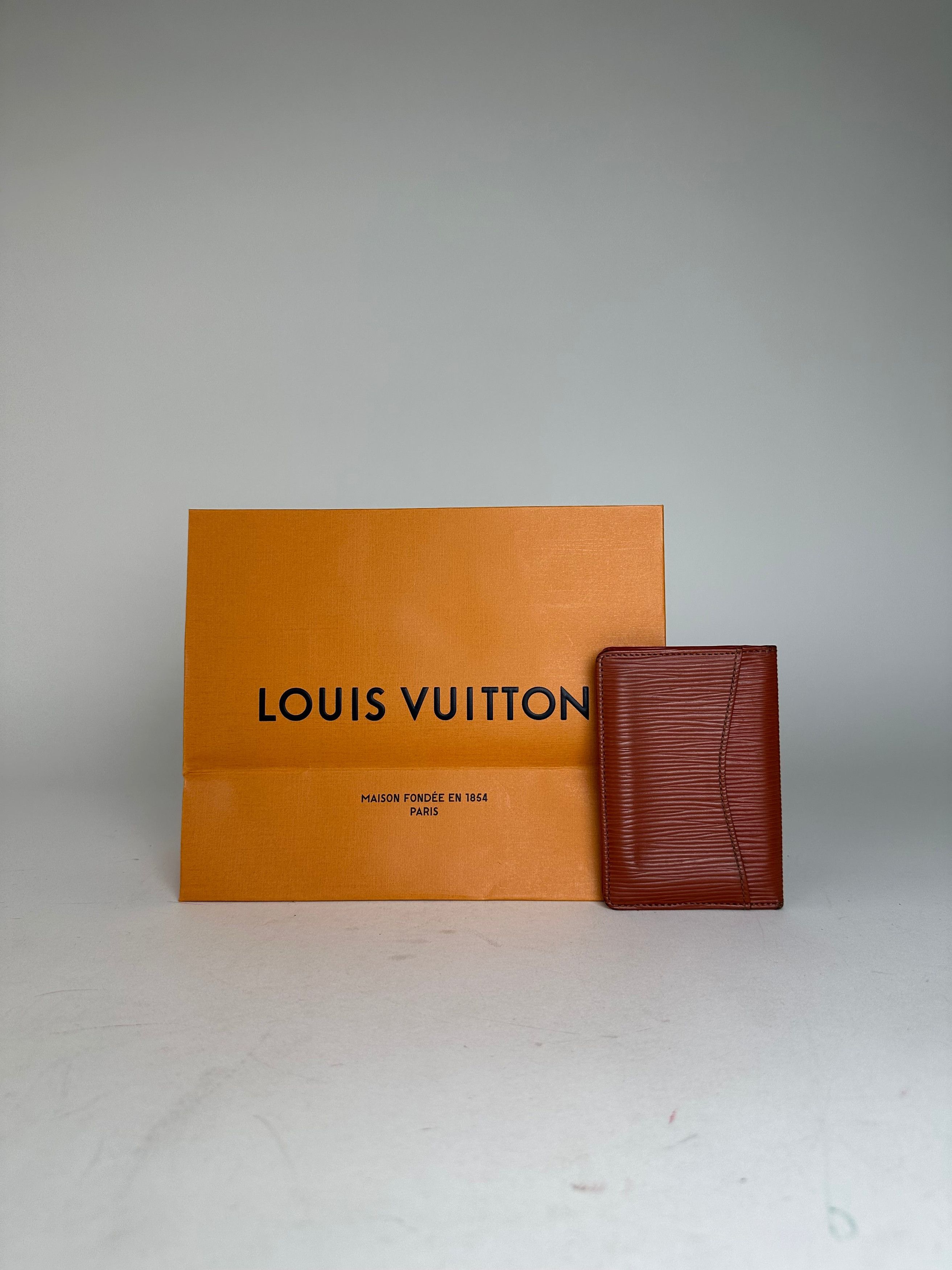 Louis Vuitton Vintage EPI Leather Card Holder Brown Size ONE SIZE - 2 Thumbnail