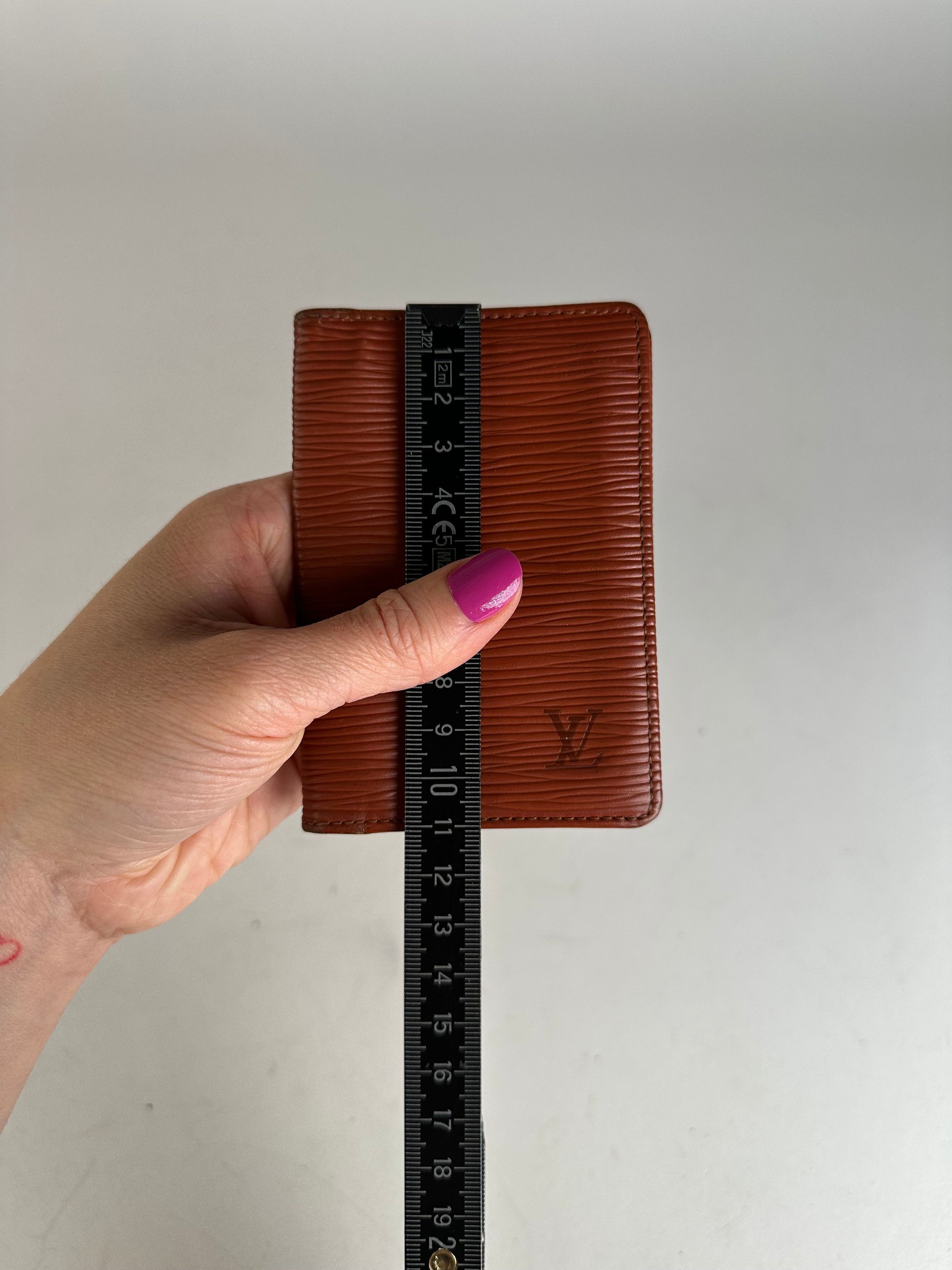 Louis Vuitton Vintage EPI Leather Card Holder Brown Size ONE SIZE - 6 Thumbnail