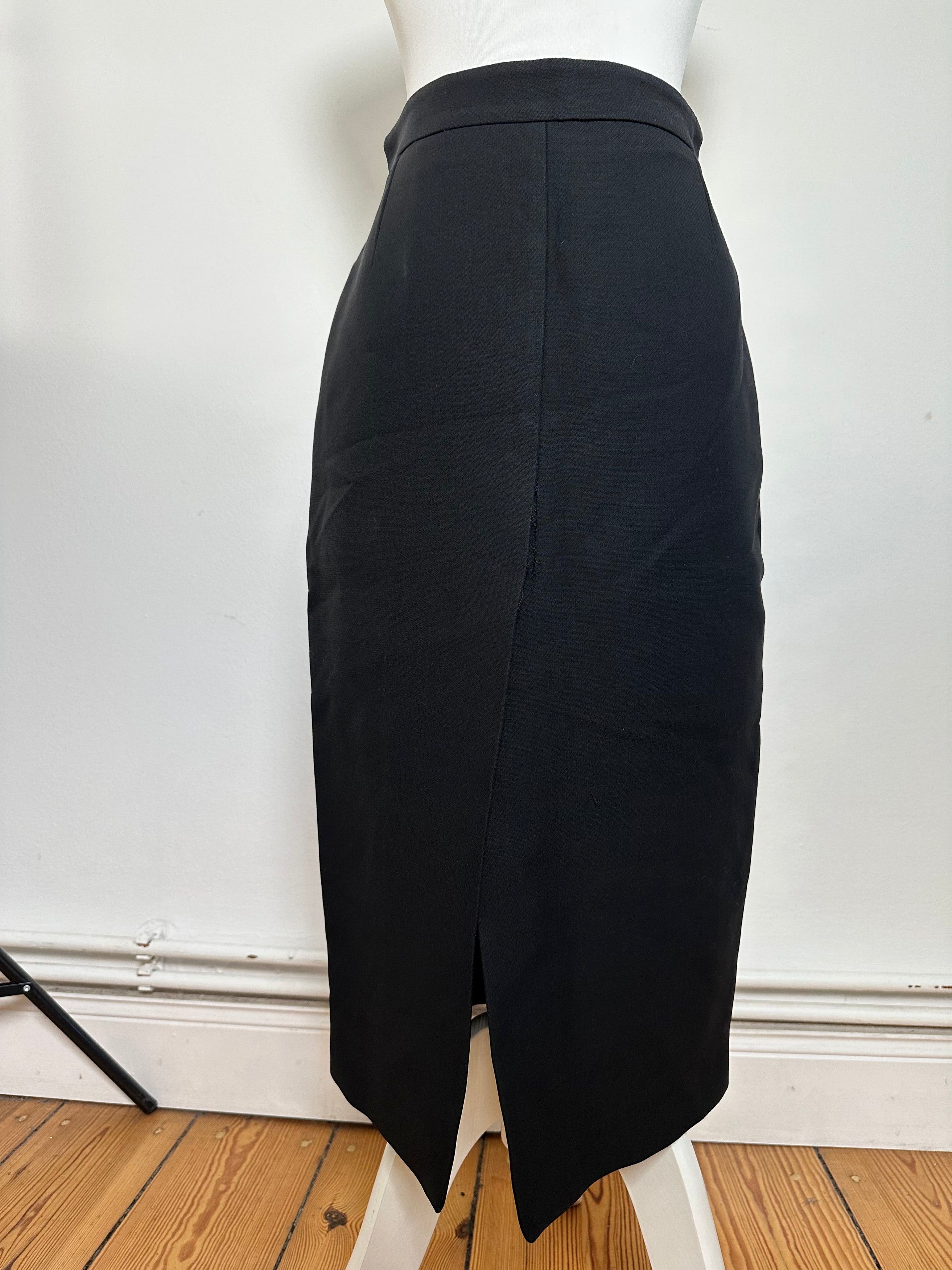 Gucci Vintage Skirt Black 38/M Size 30" / US 8 / IT 44 - 10 Thumbnail