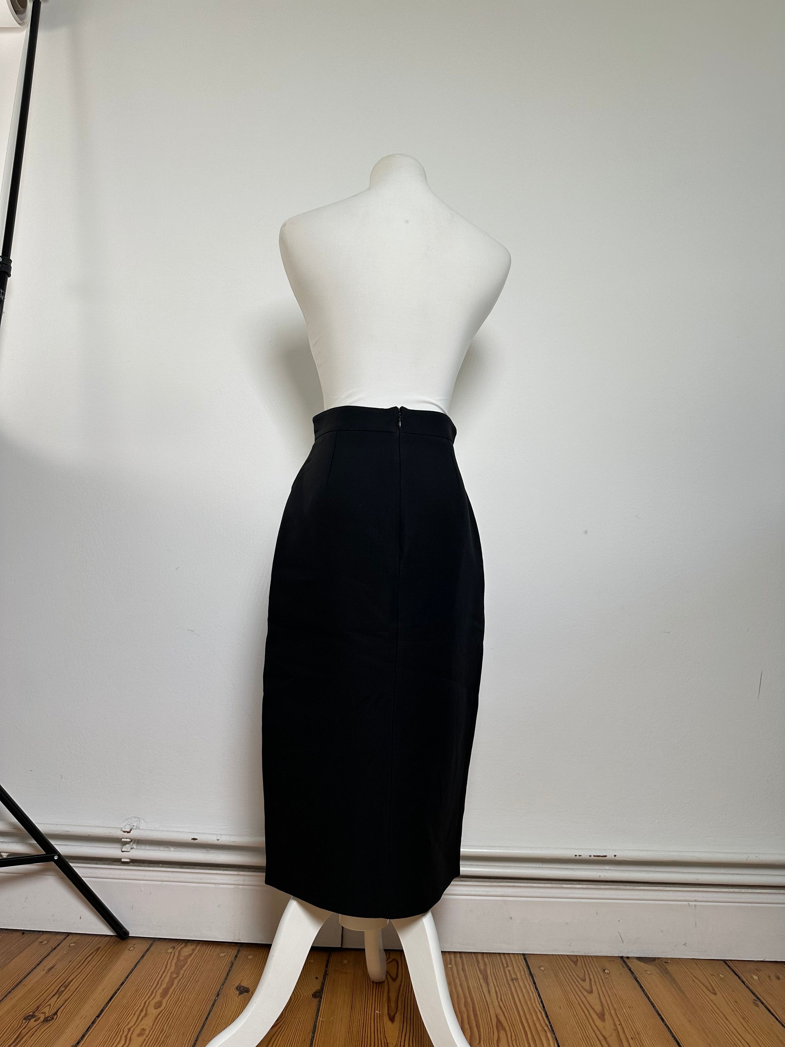 Gucci Vintage Skirt Black 38/M Size 30" / US 8 / IT 44 - 3 Thumbnail