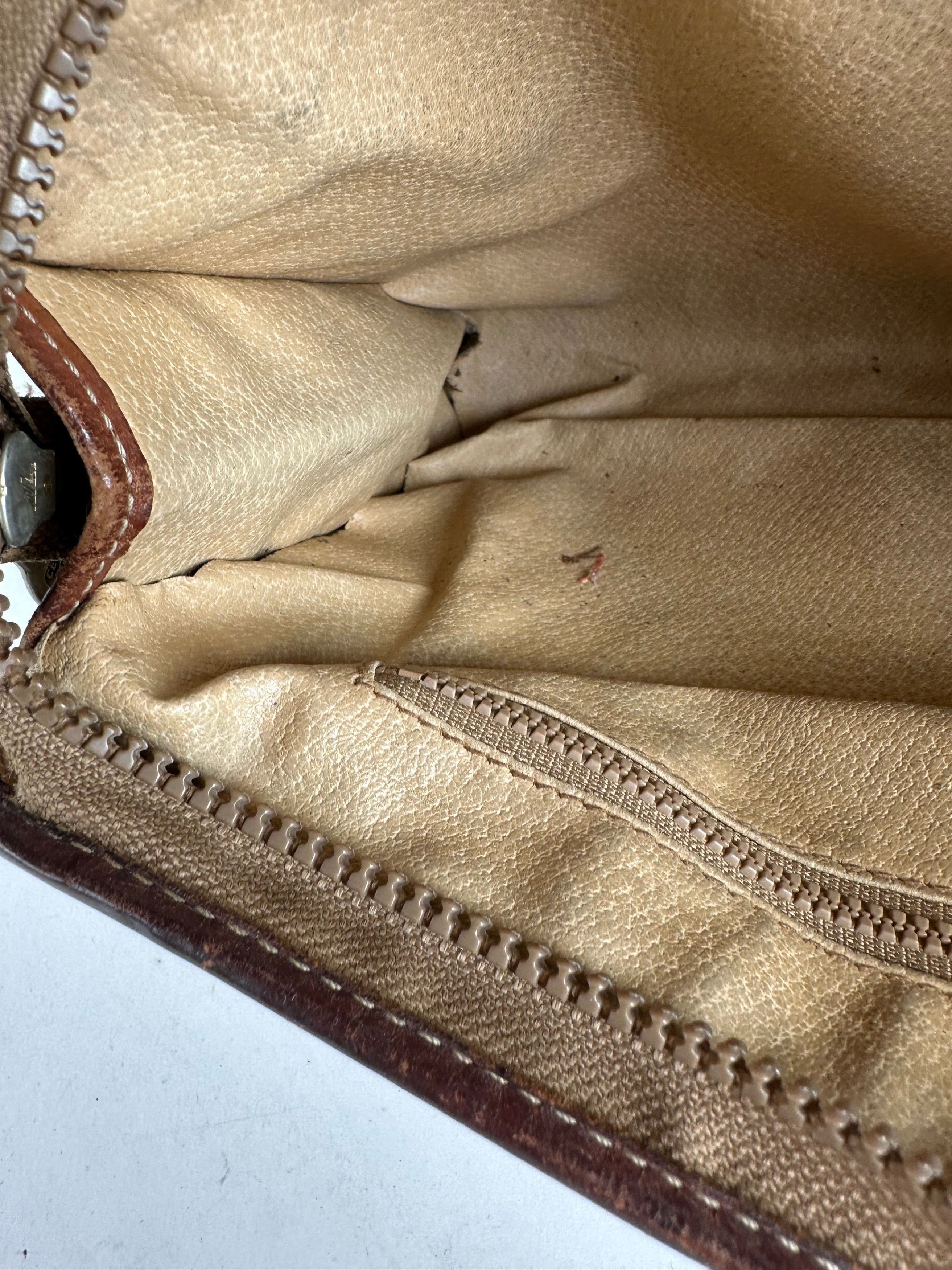 Celine Vintage Paris Triomphe Monogram Leather Clutch Beige Brown Size ONE SIZE - 9 Thumbnail