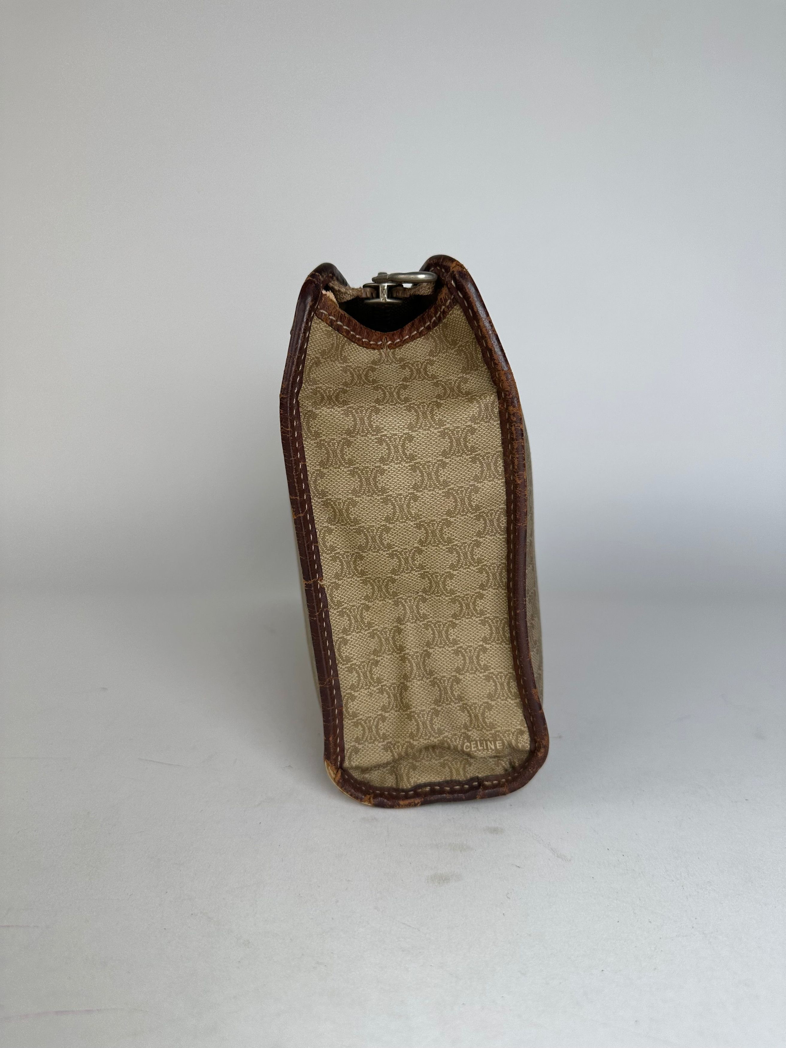 Celine Vintage Paris Triomphe Monogram Leather Clutch Beige Brown Size ONE SIZE - 5 Thumbnail