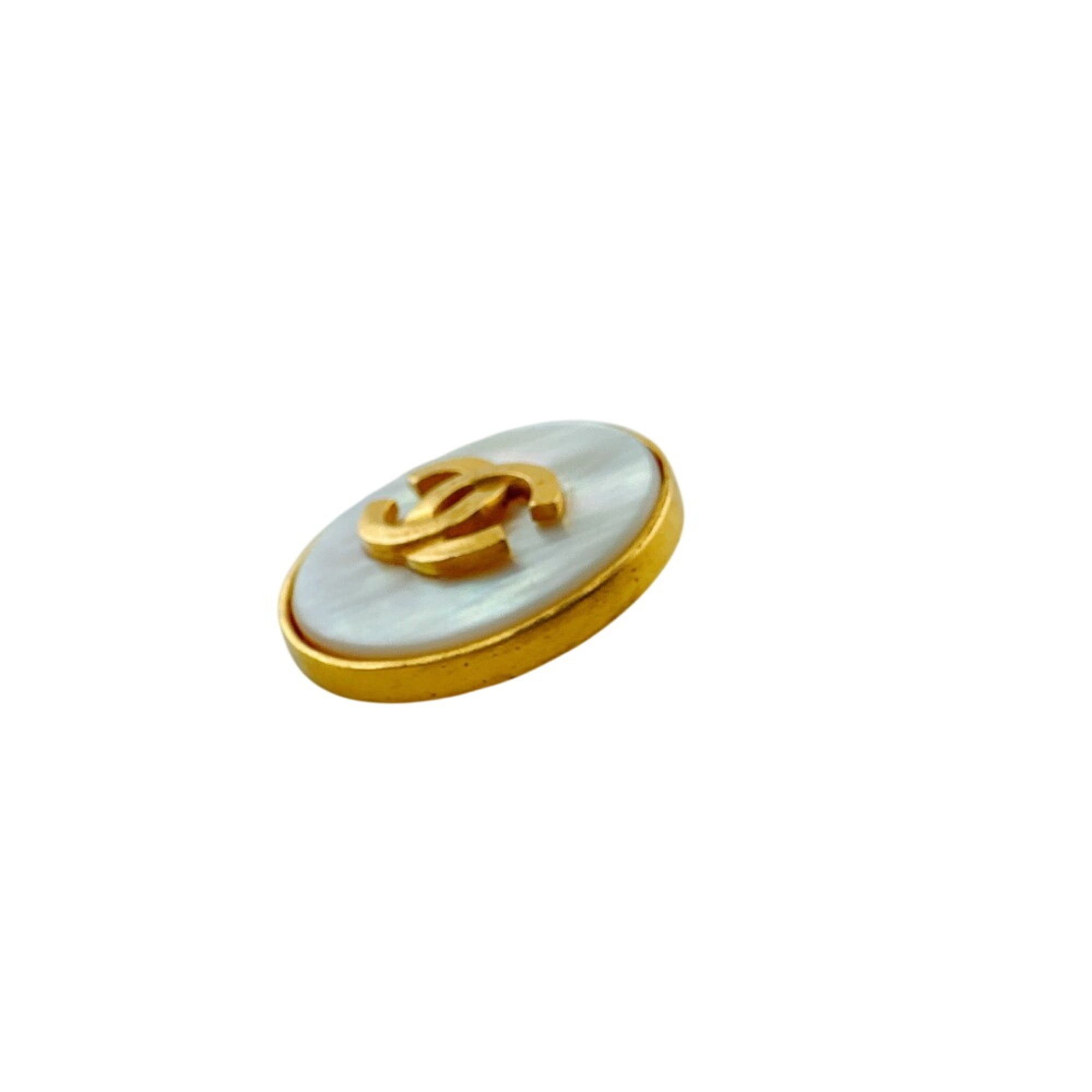 Chanel CHANEL (Chanel) Coco Mark Earring - Single (One Only) Gold Size ONE SIZE - 4 Thumbnail