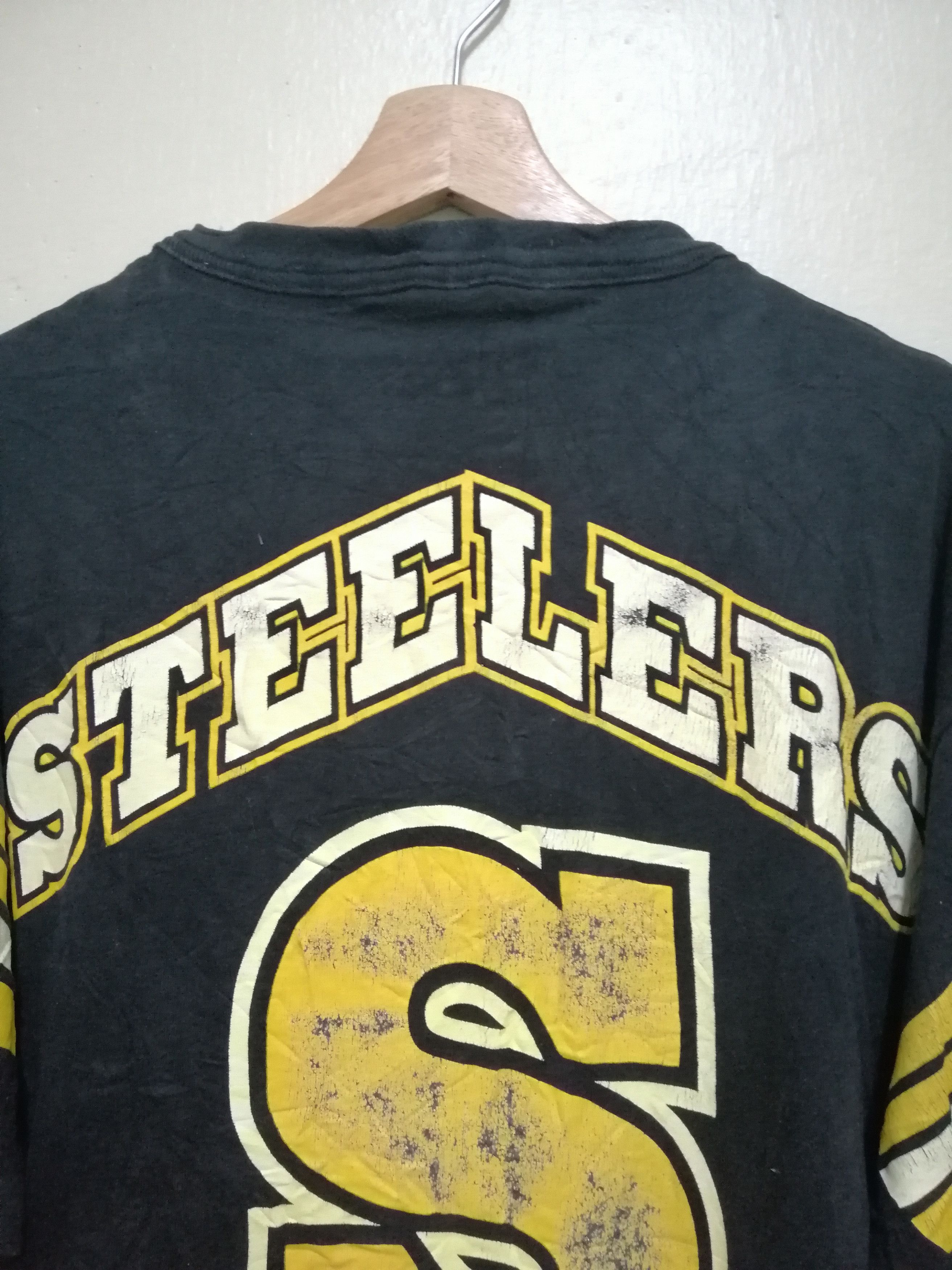 NFL Vintage 90s Pittsburgh Steelers Full Print Tshirt Size US L / EU 52-54 / 3 - 4 Thumbnail