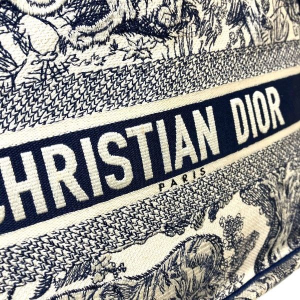 Dior Dior Dior Book Tote Embroidery Canvas Tote Bag Textile Tote Bag DUTY FREE for USA Size ONE SIZE - 7 Thumbnail